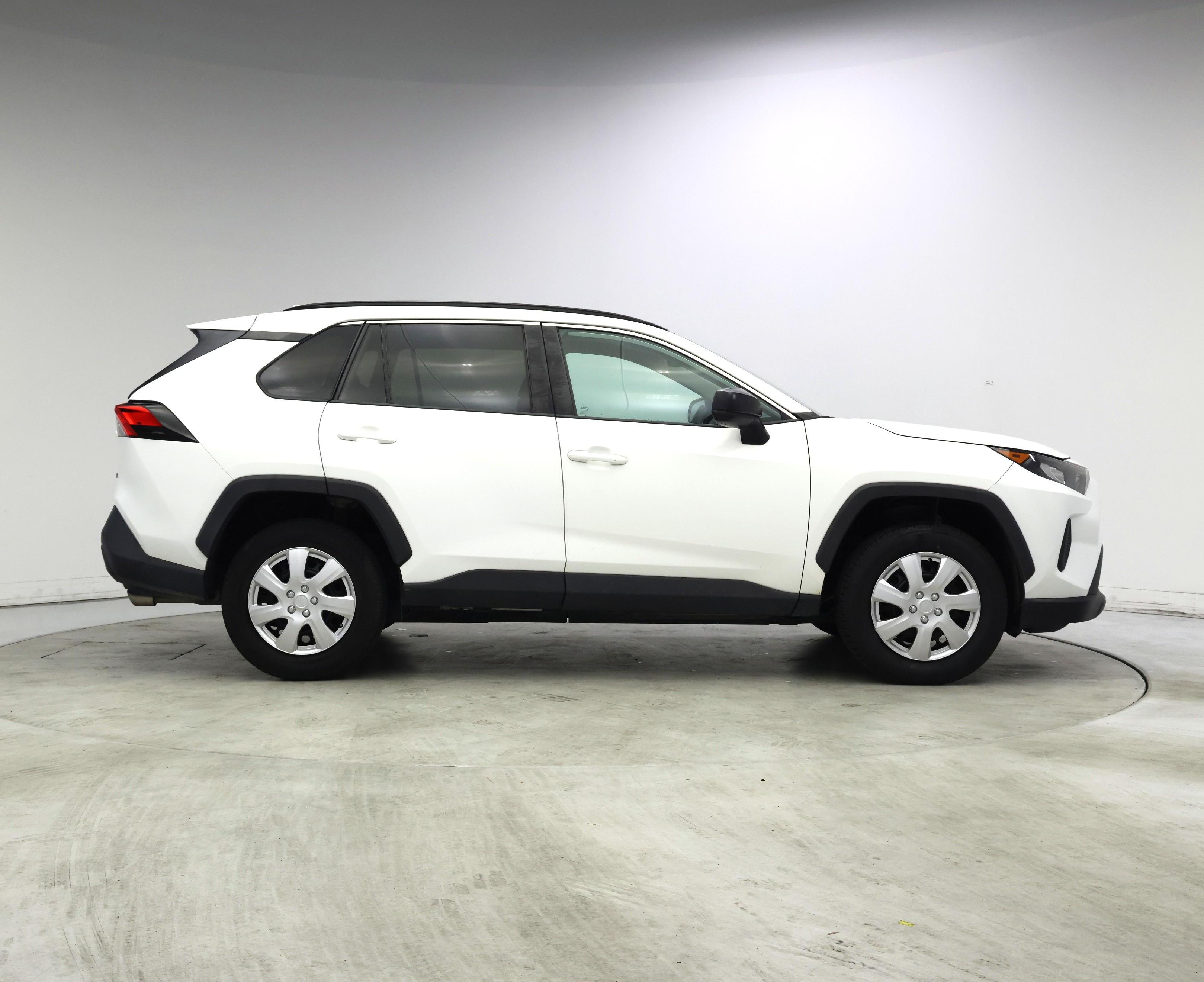 Thumbnail: 2021 Toyota RAV4 - 7