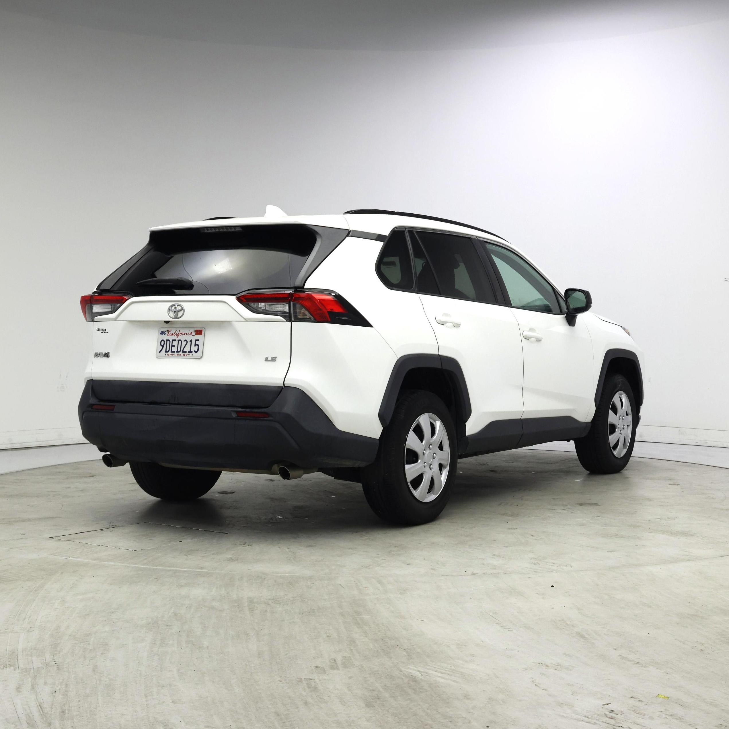 Thumbnail: 2021 Toyota RAV4 - 8