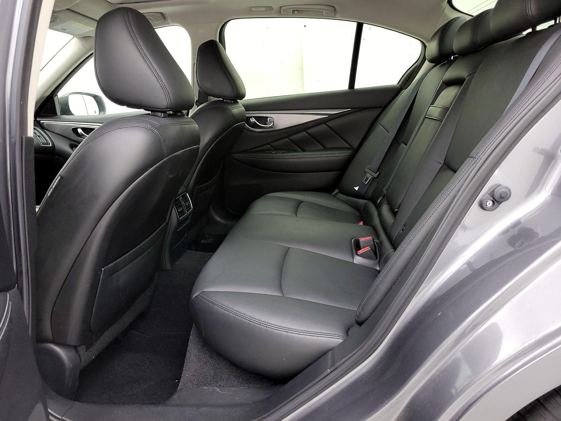 Thumbnail: 2016 INFINITI Q50 - 19