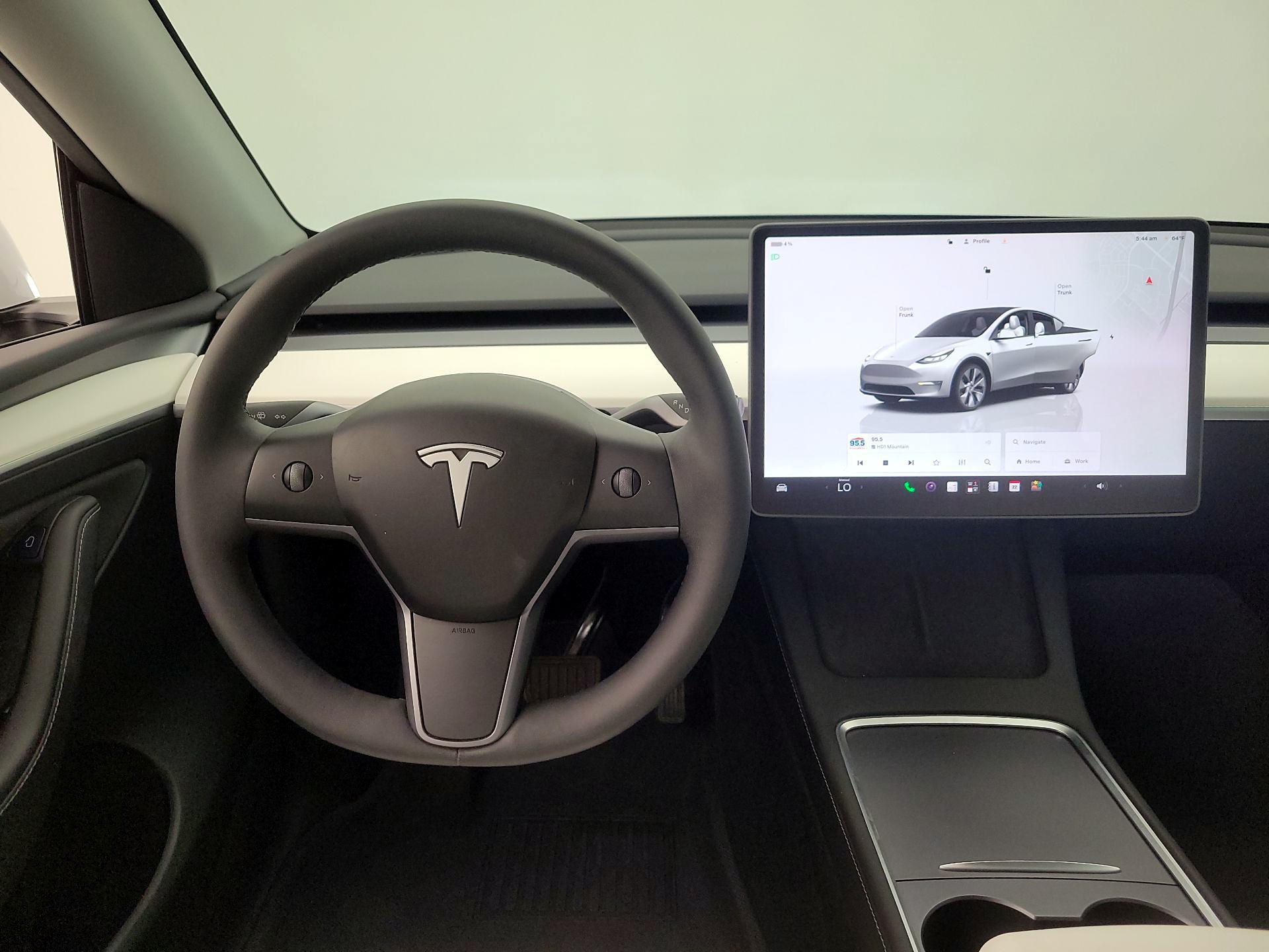 Thumbnail: 2023 Tesla Model Y - 10