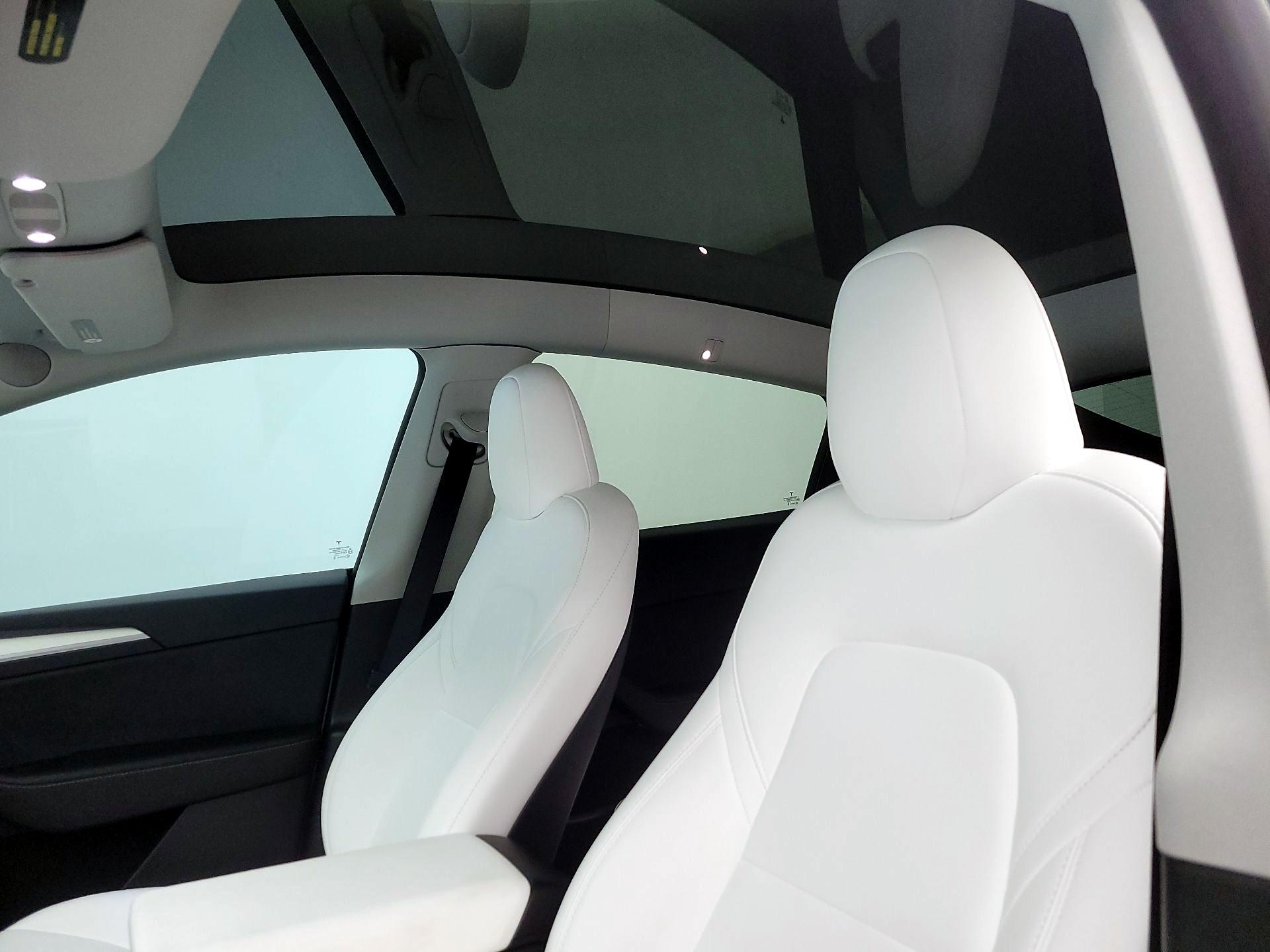 Thumbnail: 2023 Tesla Model Y - 18