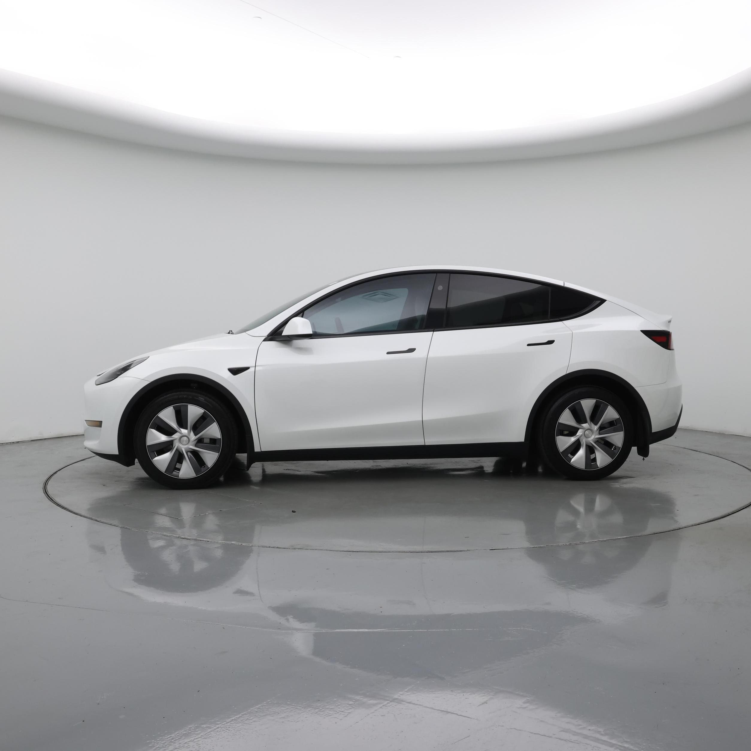 Thumbnail: 2023 Tesla Model Y - 3