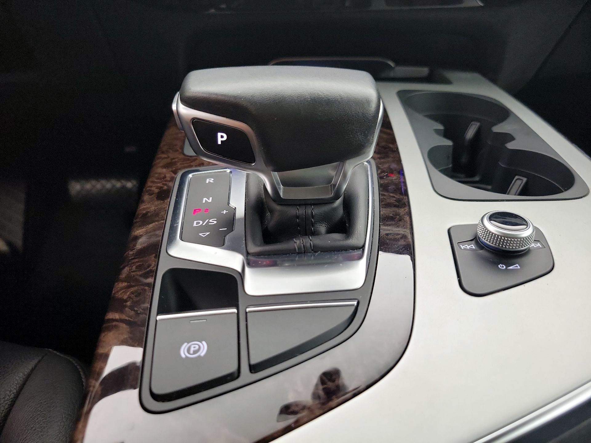 Thumbnail: 2019 Audi Q7 - 18