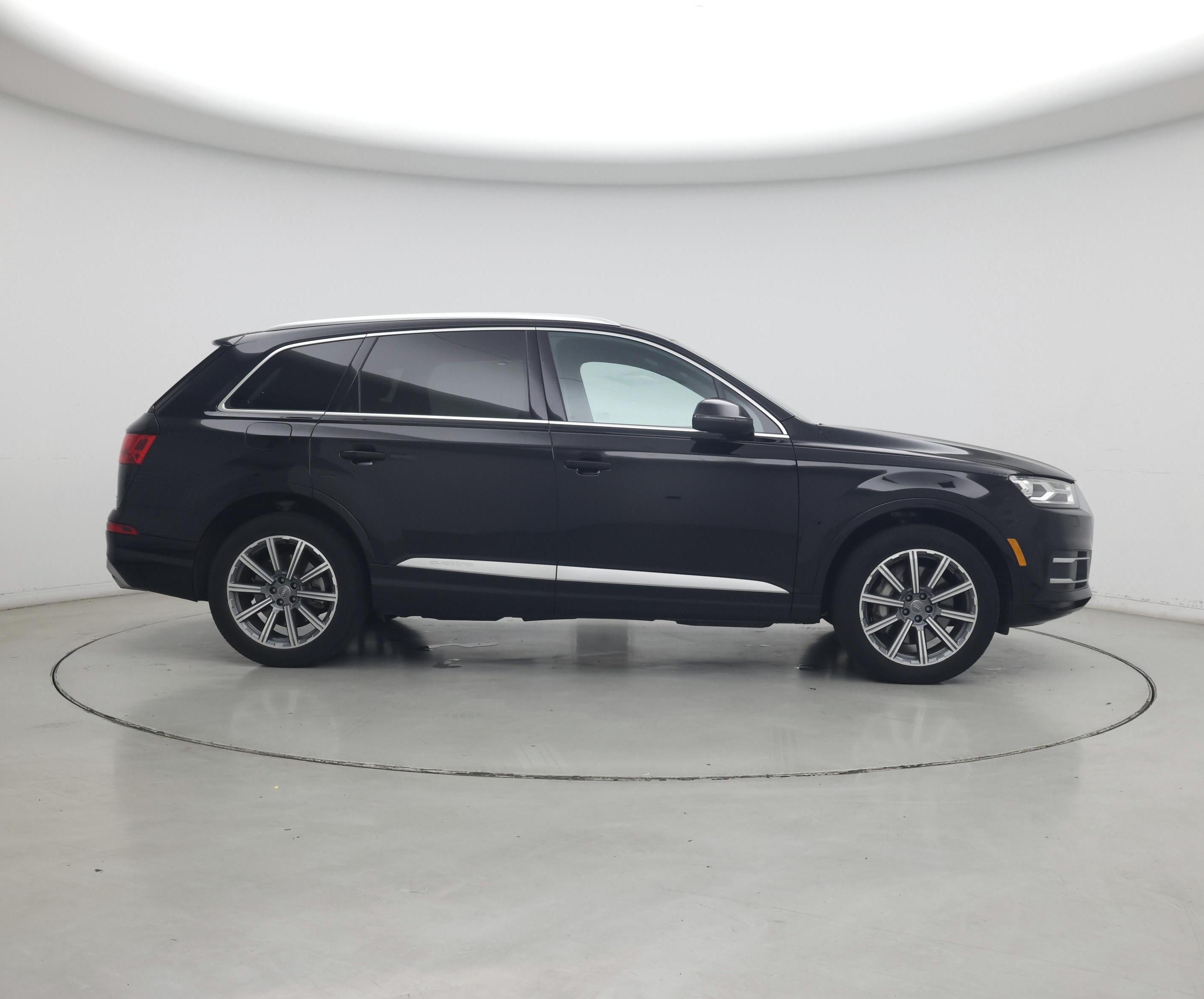 Thumbnail: 2019 Audi Q7 - 7