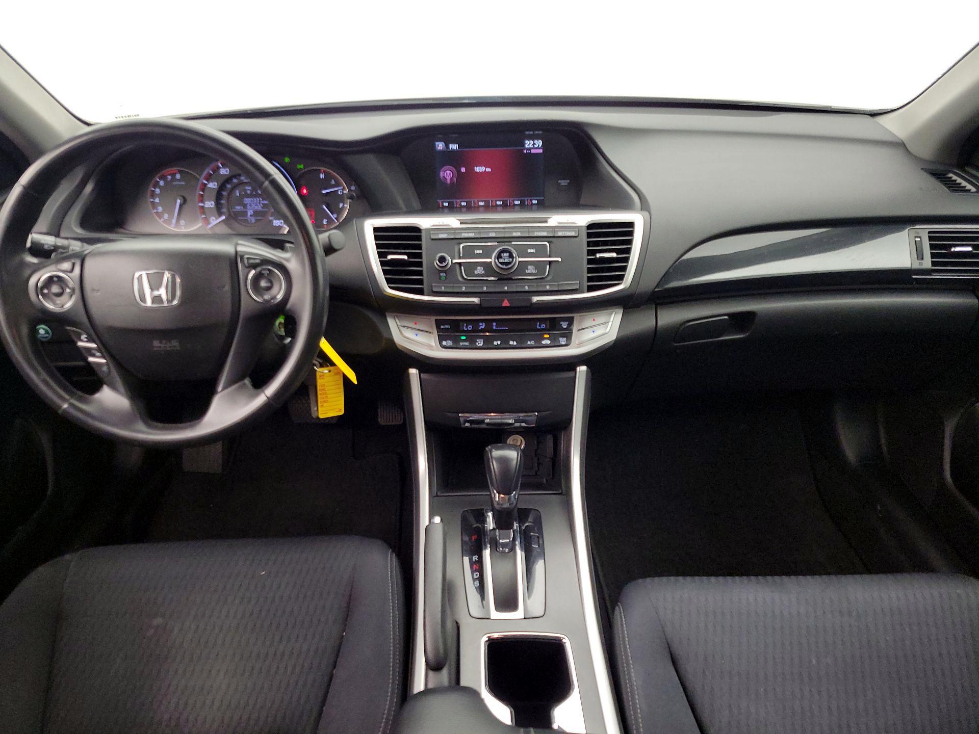 Thumbnail: 2015 Honda Accord - 9