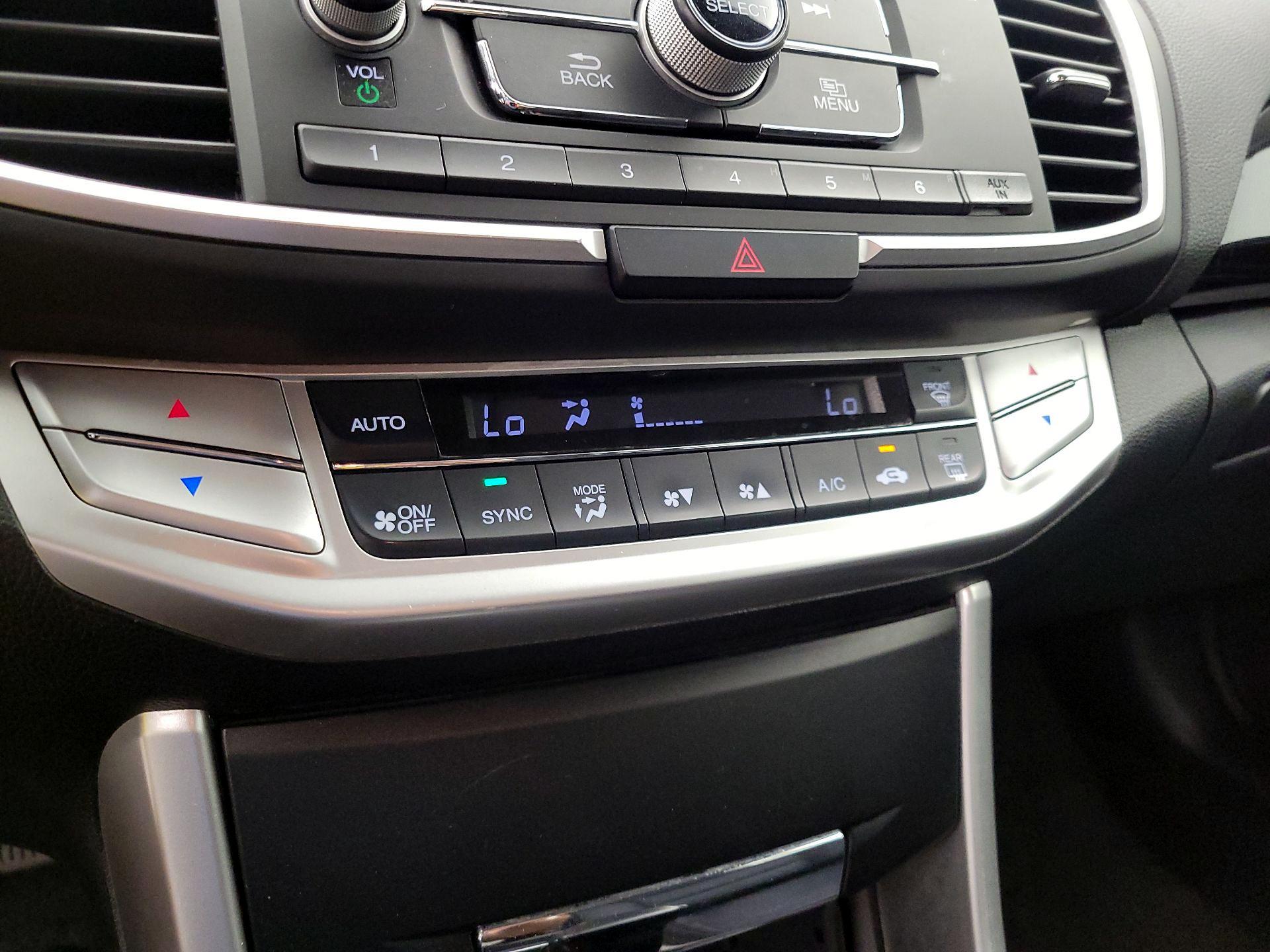 Thumbnail: 2015 Honda Accord - 16