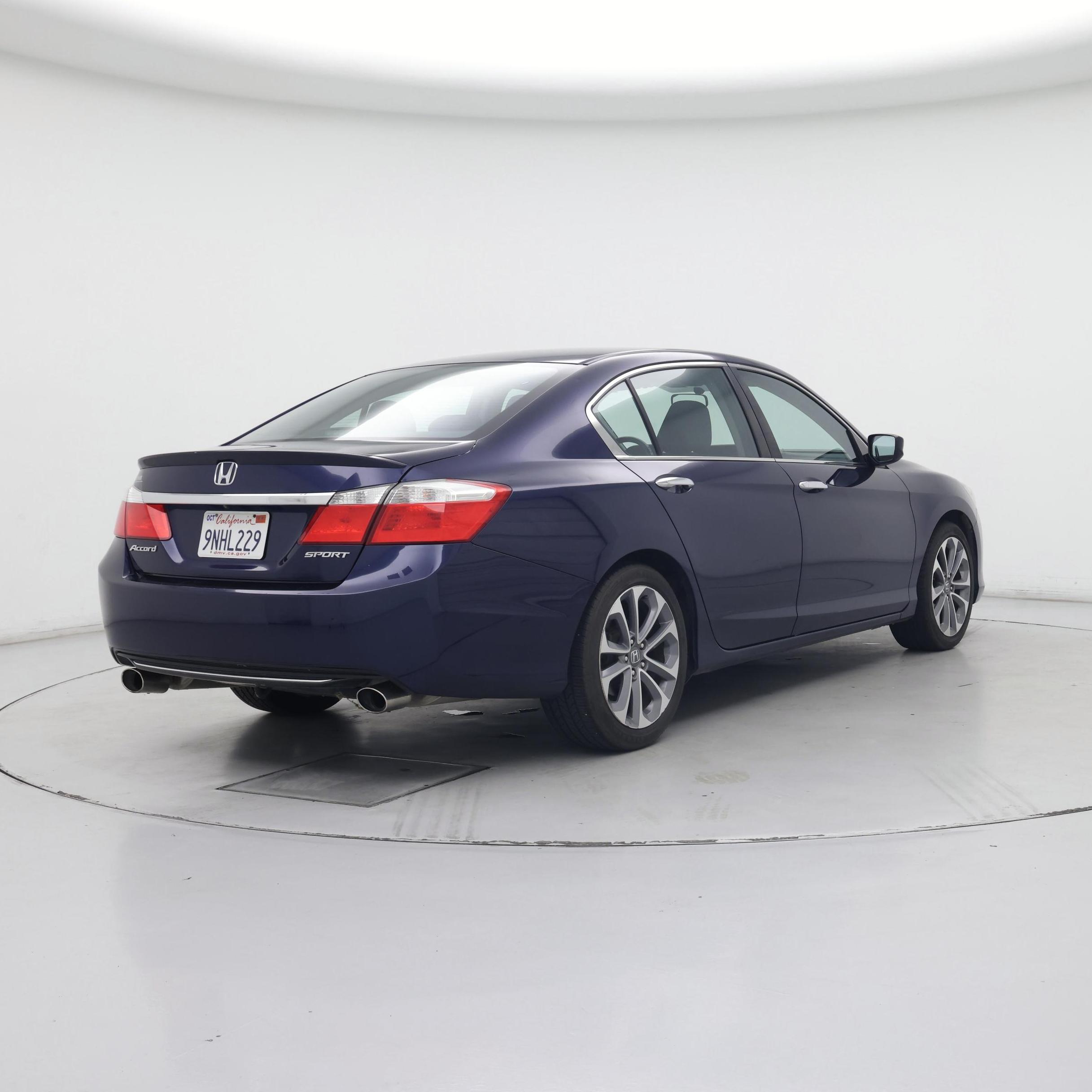 Thumbnail: 2015 Honda Accord - 8