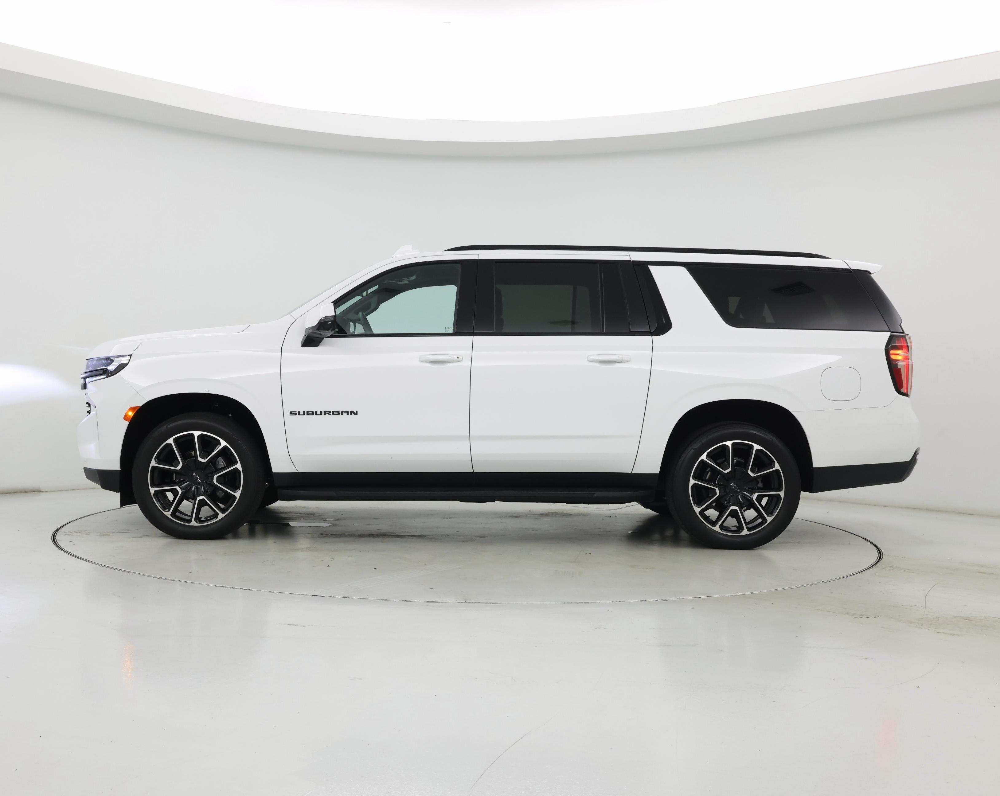 Thumbnail: 2023 Chevrolet Suburban - 3