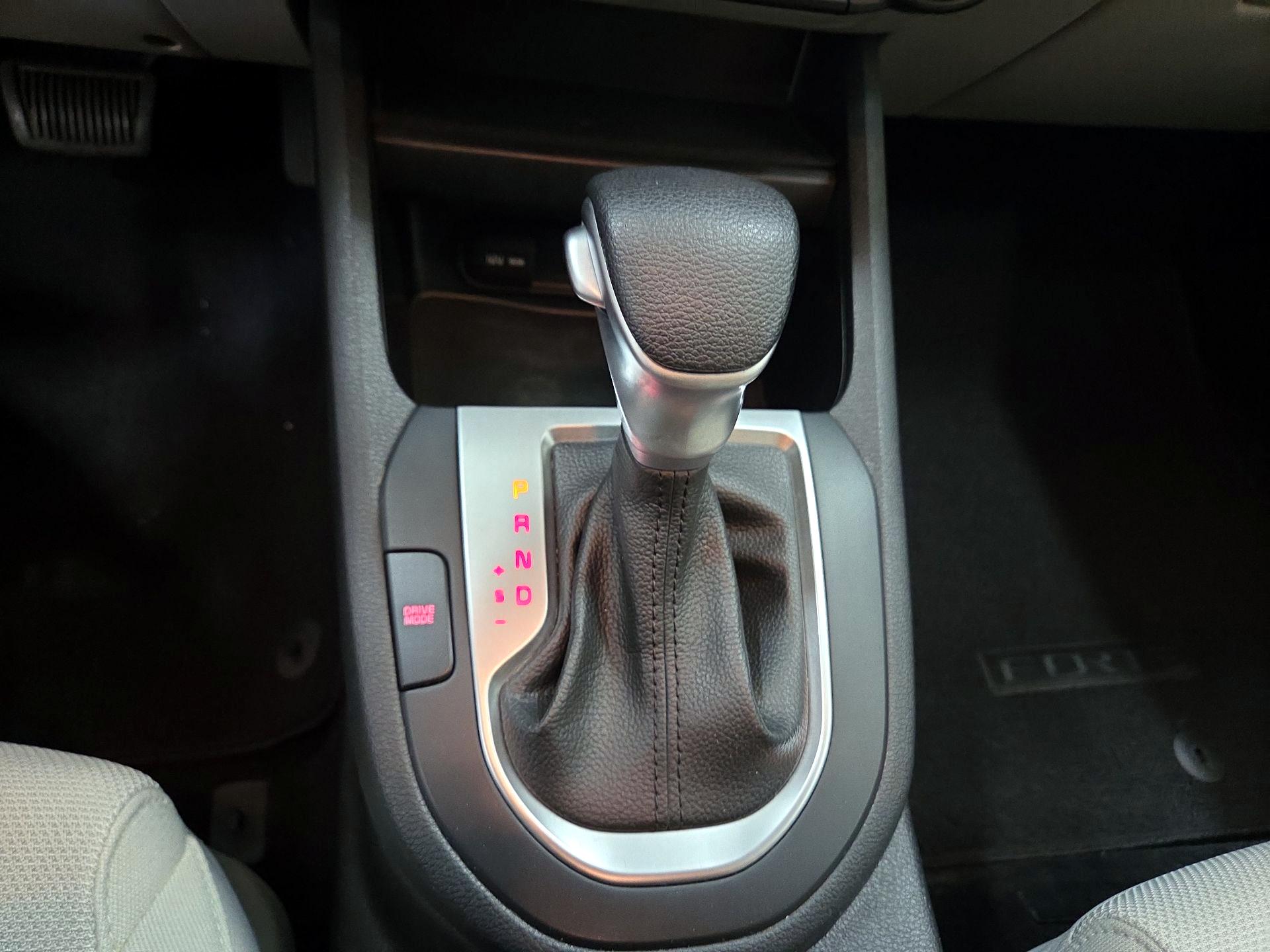 Thumbnail: 2022 Kia Forte - 17