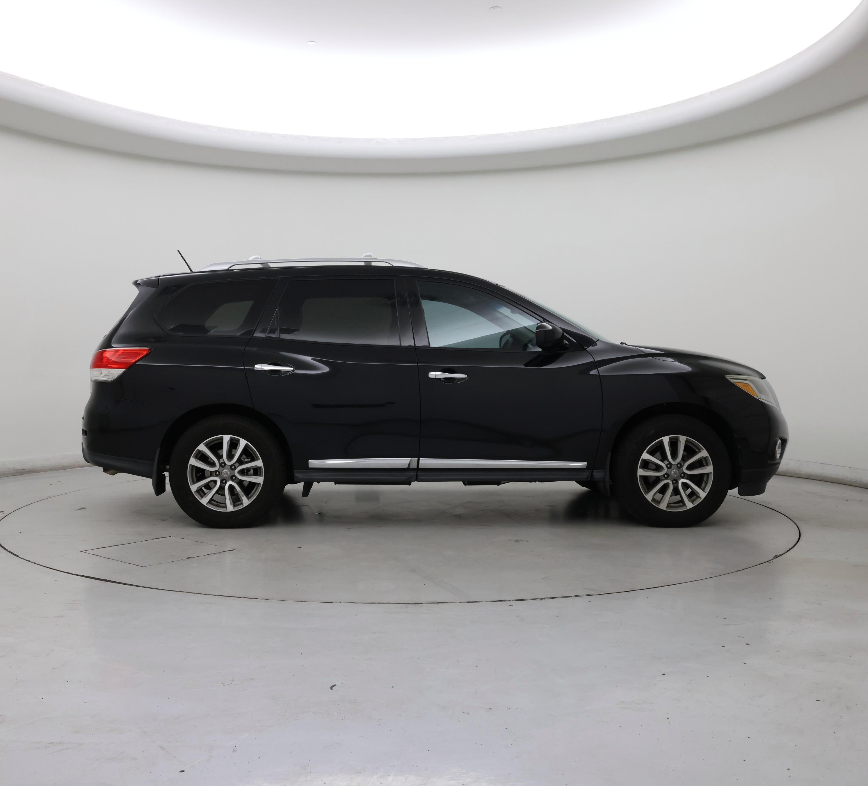 Thumbnail: 2016 Nissan Pathfinder - 7