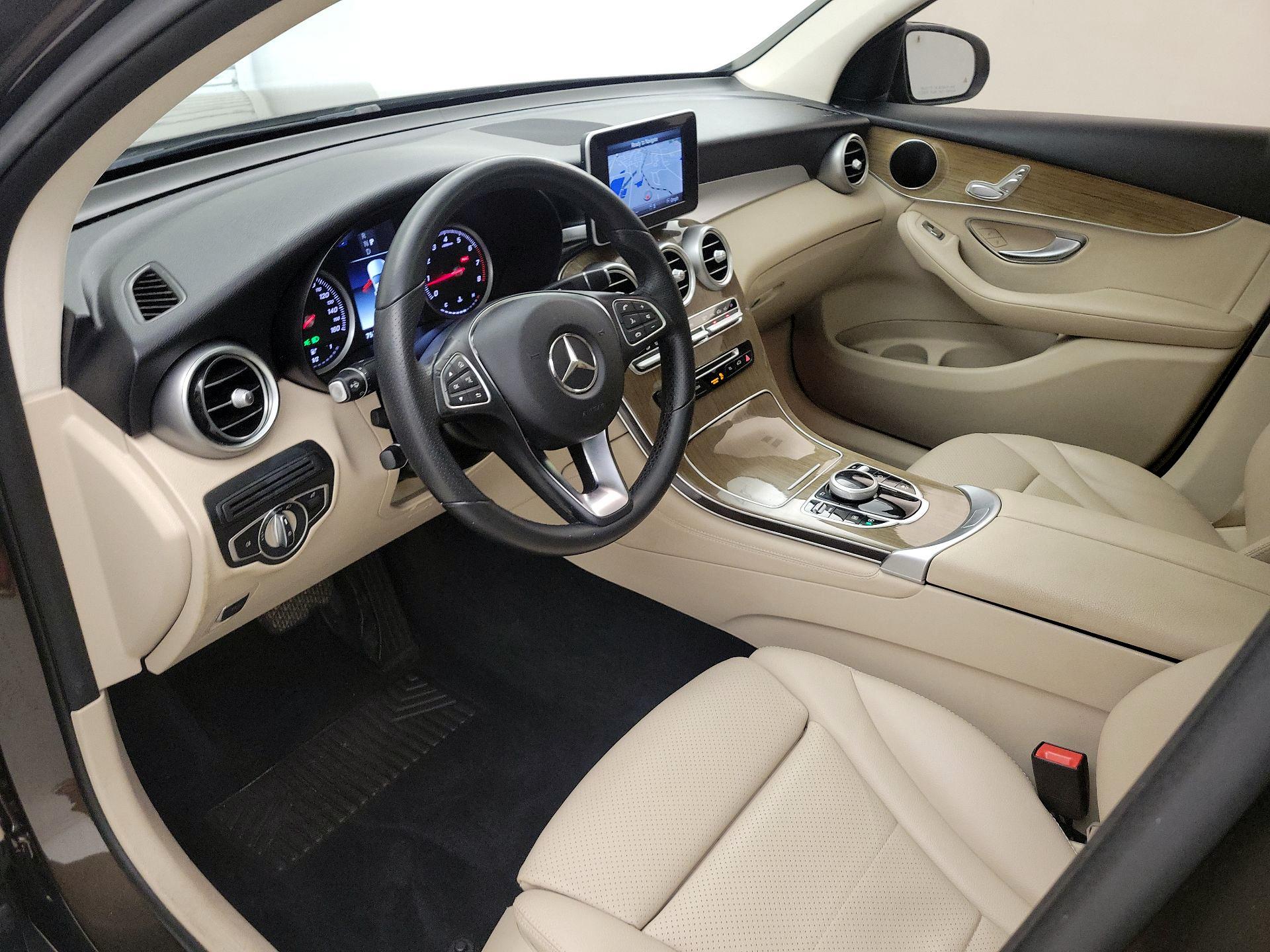 Thumbnail: 2018 Mercedes-Benz GLC - 11