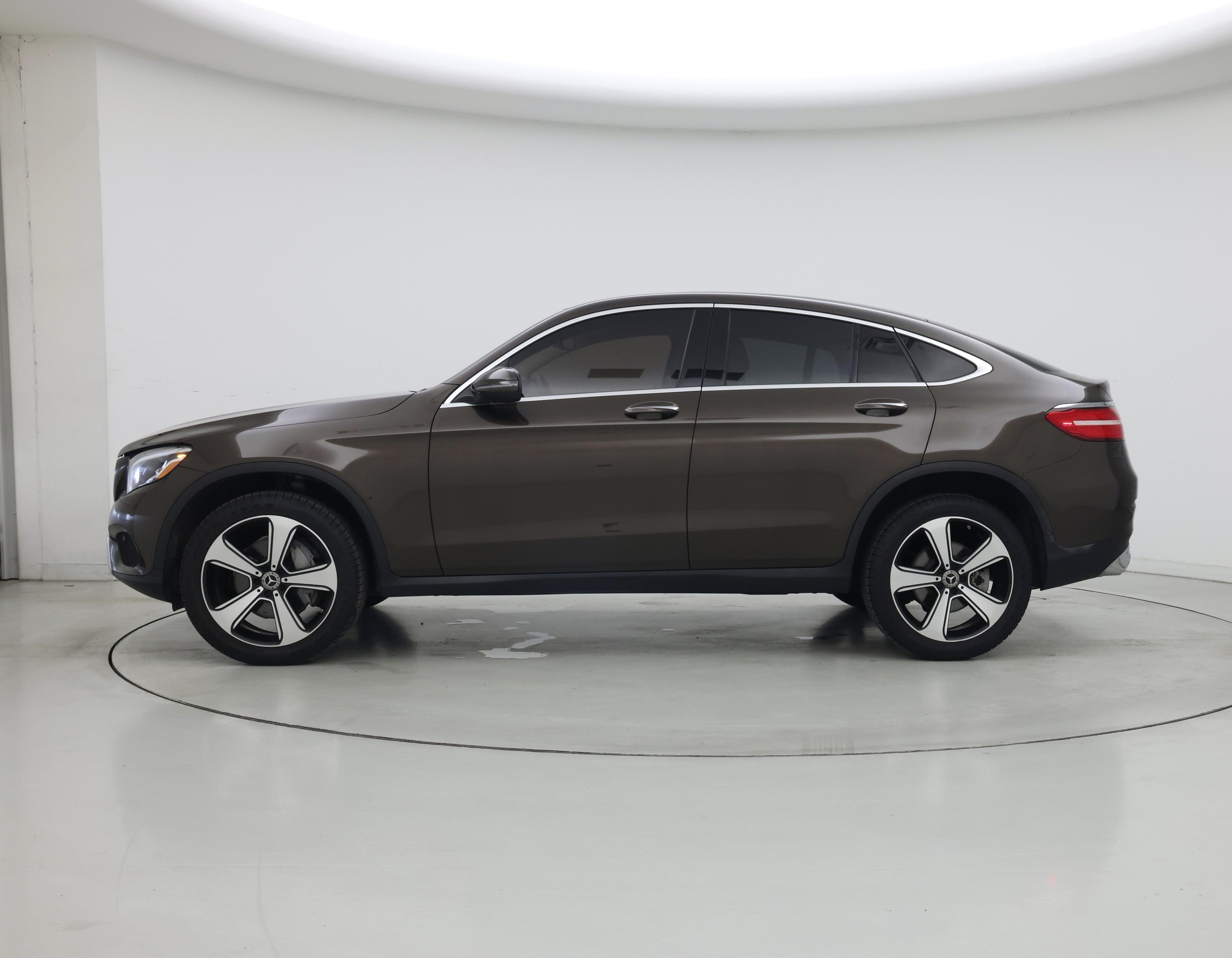 Thumbnail: 2018 Mercedes-Benz GLC - 3