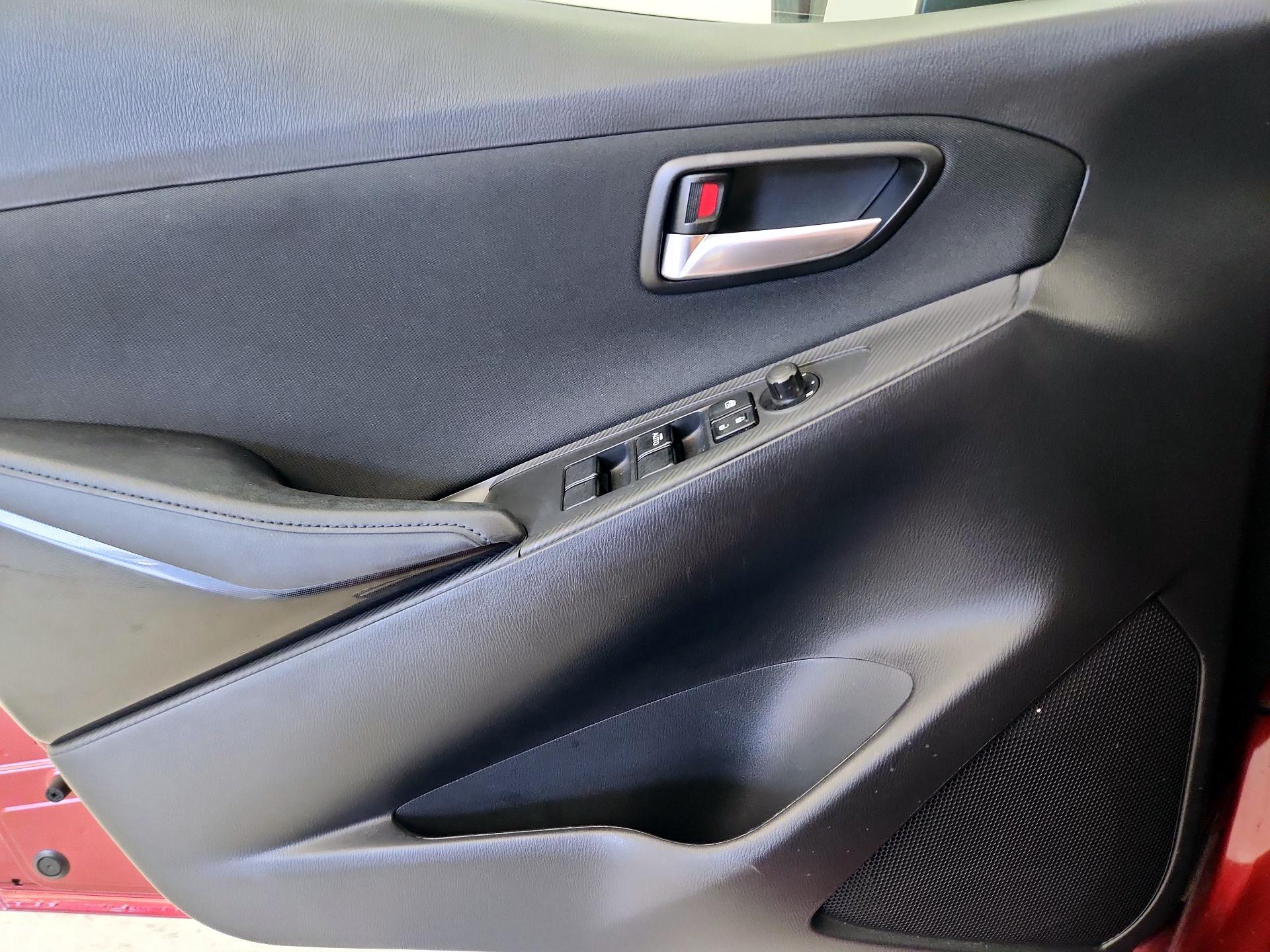 Thumbnail: 2017 Toyota Yaris iA - 12