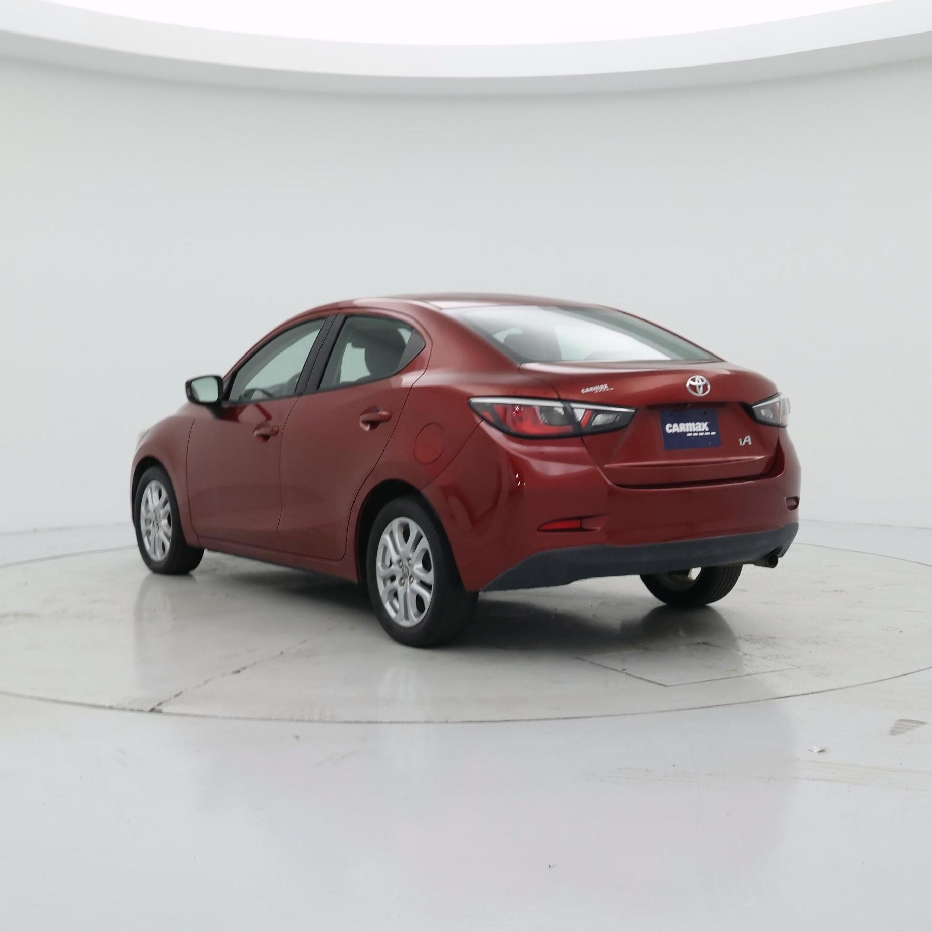 Thumbnail: 2017 Toyota Yaris iA - 2