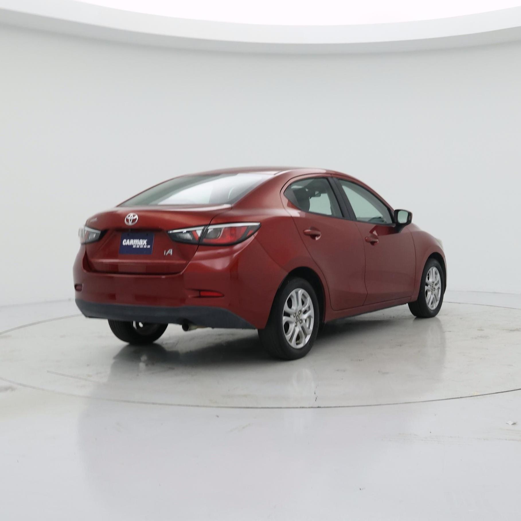 Thumbnail: 2017 Toyota Yaris iA - 8