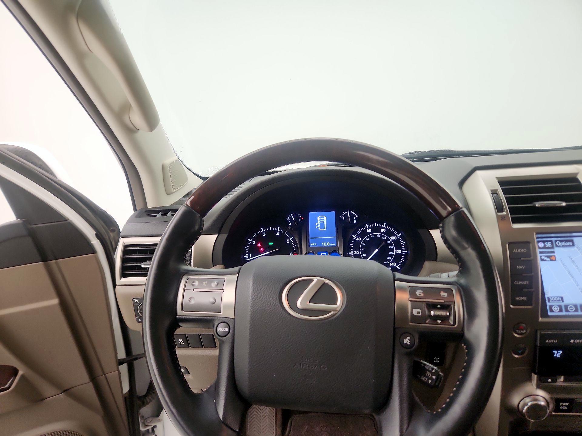 Thumbnail: 2014 Lexus GX - 10