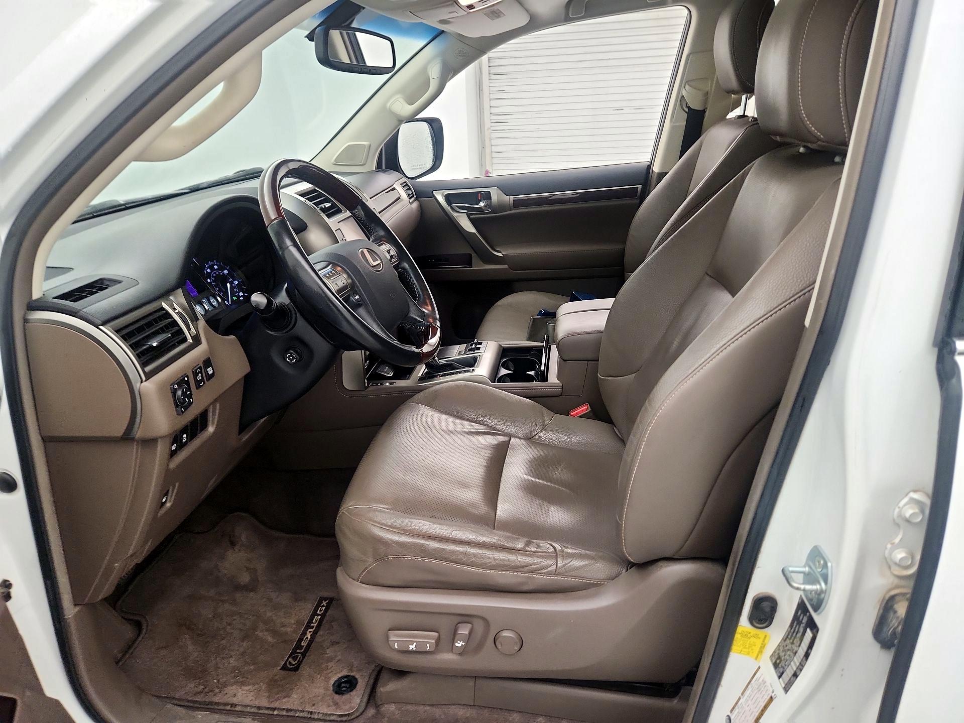 Thumbnail: 2014 Lexus GX - 11