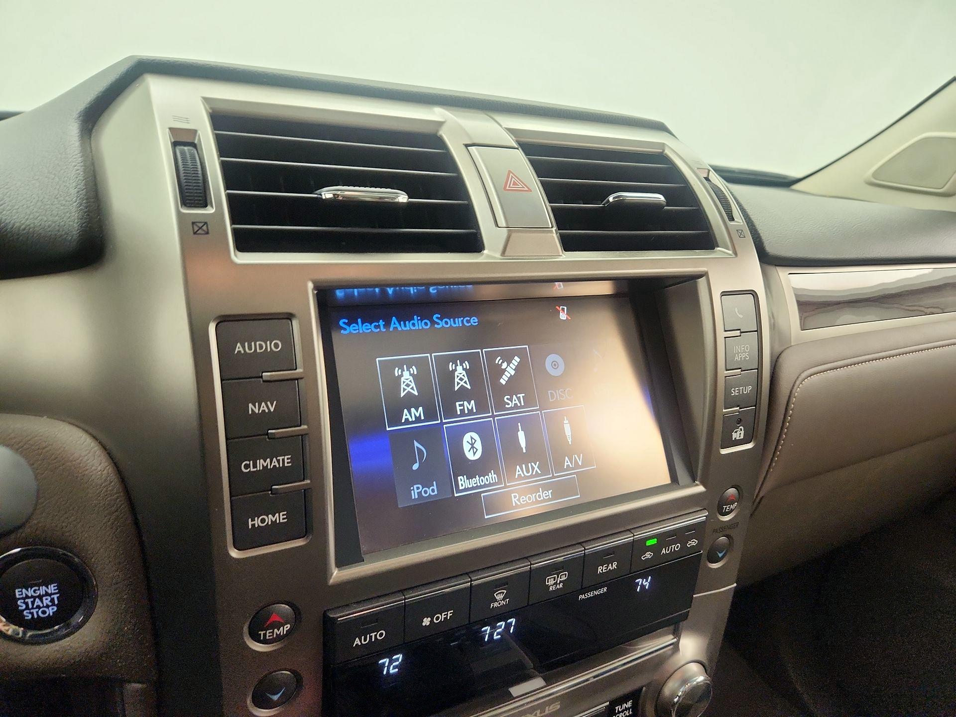 Thumbnail: 2014 Lexus GX - 16