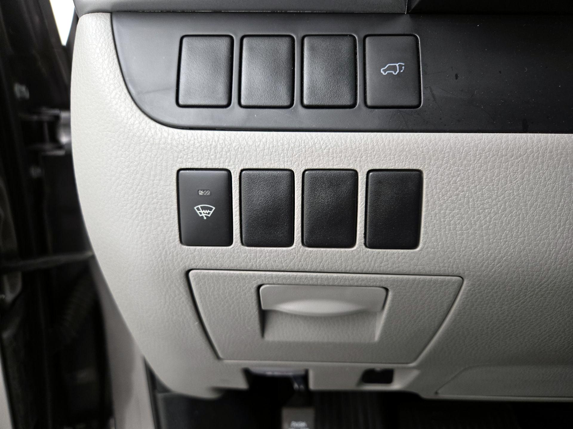 Thumbnail: 2016 Toyota Highlander - 13