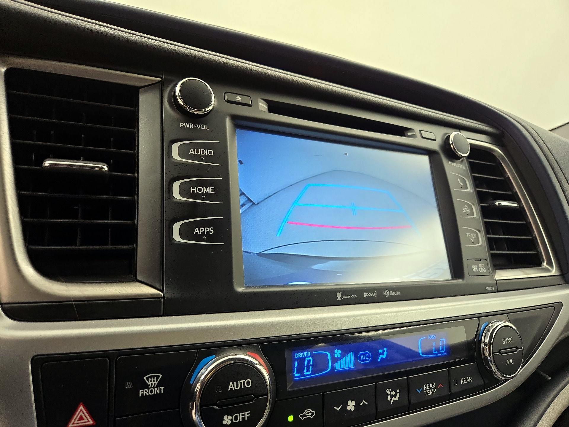 Thumbnail: 2016 Toyota Highlander - 15