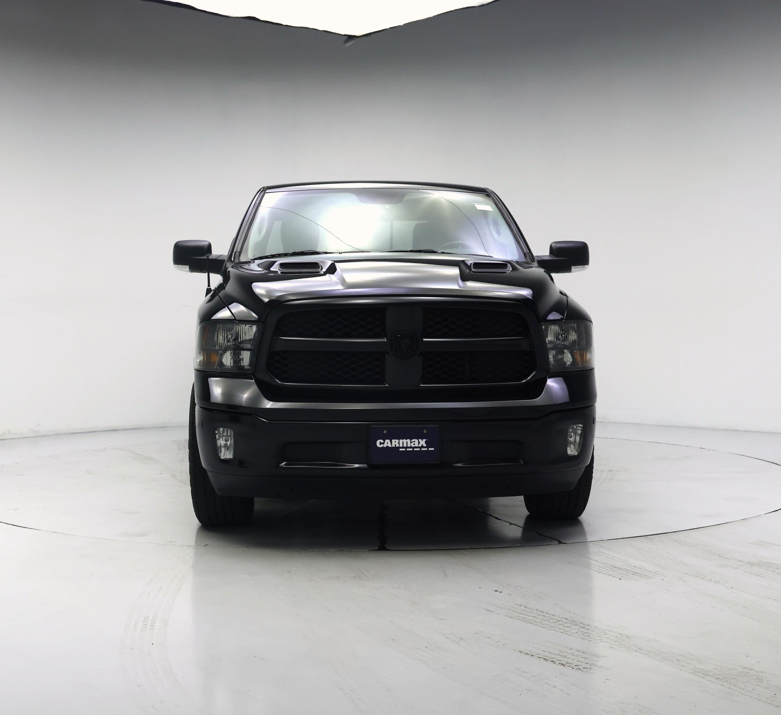 Thumbnail: 2019 RAM 1500 Classic - 5