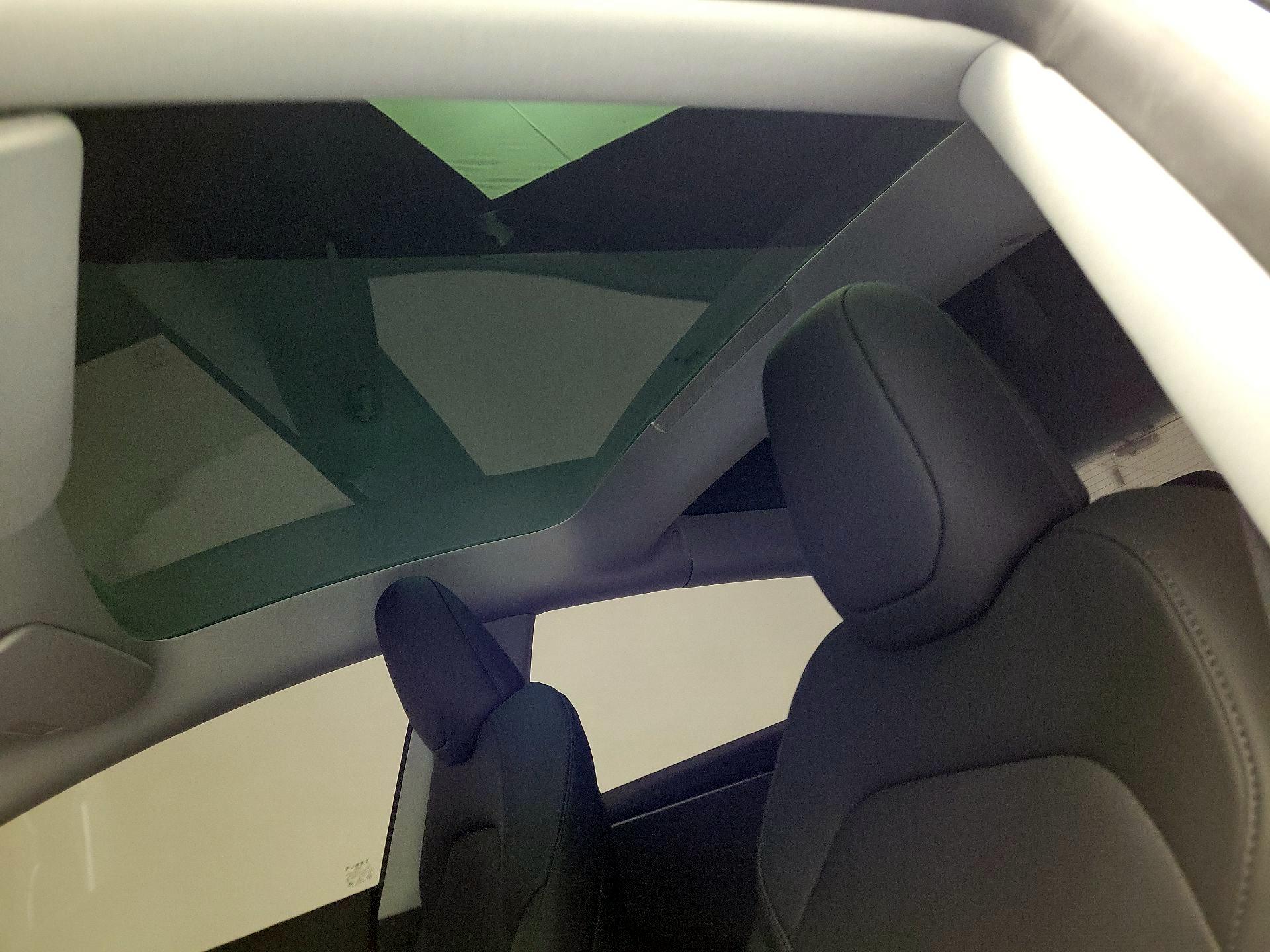 Thumbnail: 2025 Tesla Model 3 - 19