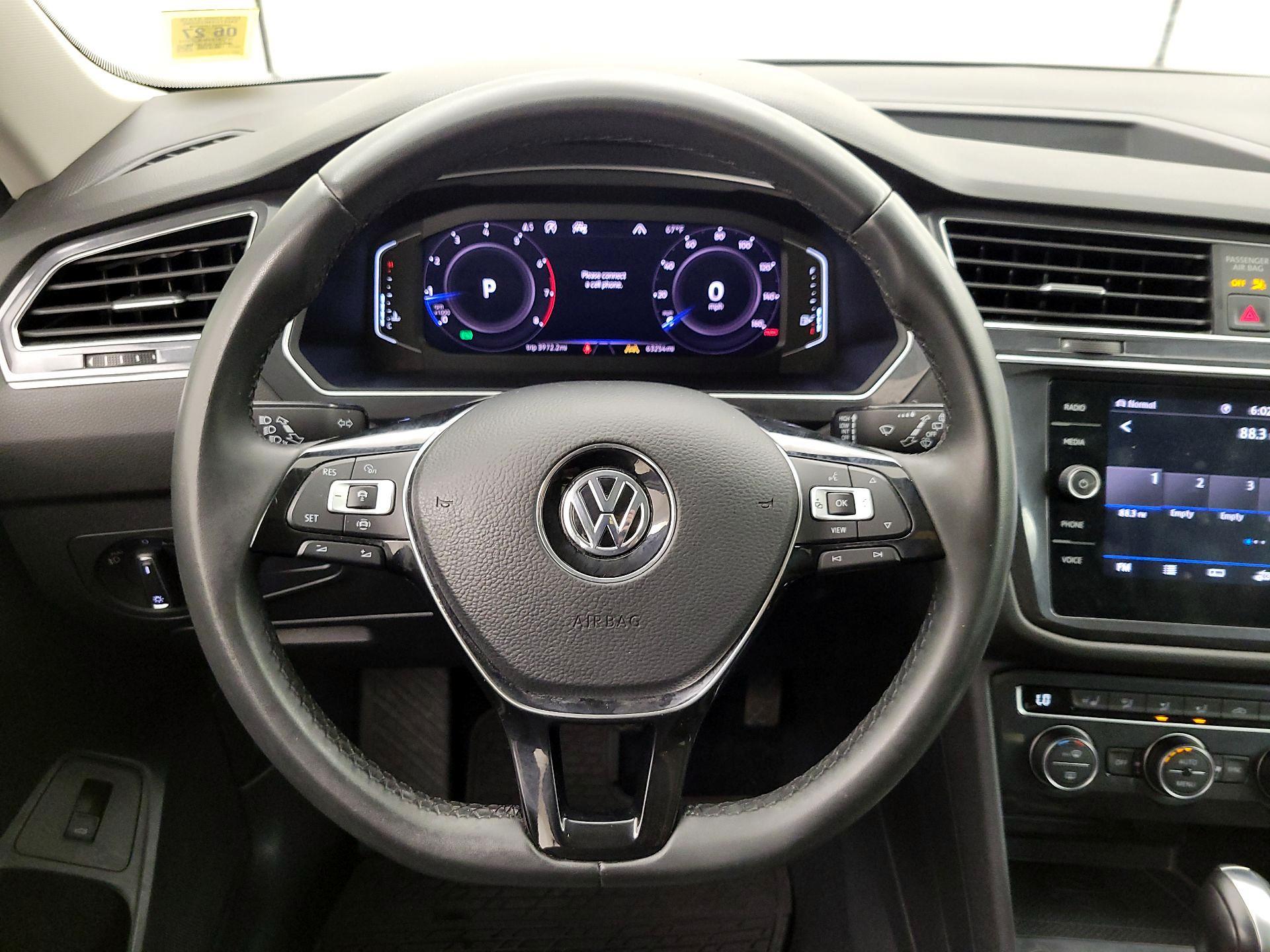 Thumbnail: 2020 Volkswagen Tiguan - 10