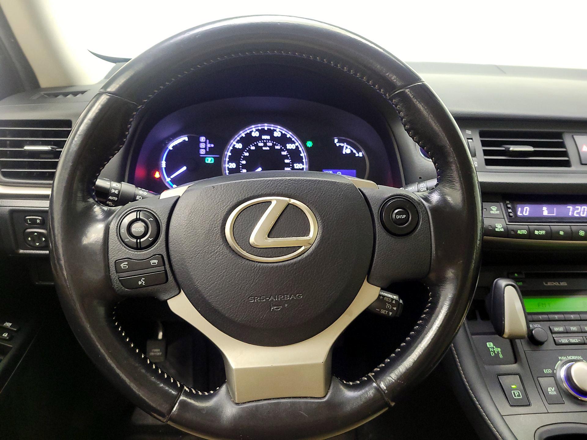 Thumbnail: 2016 Lexus CT - 10