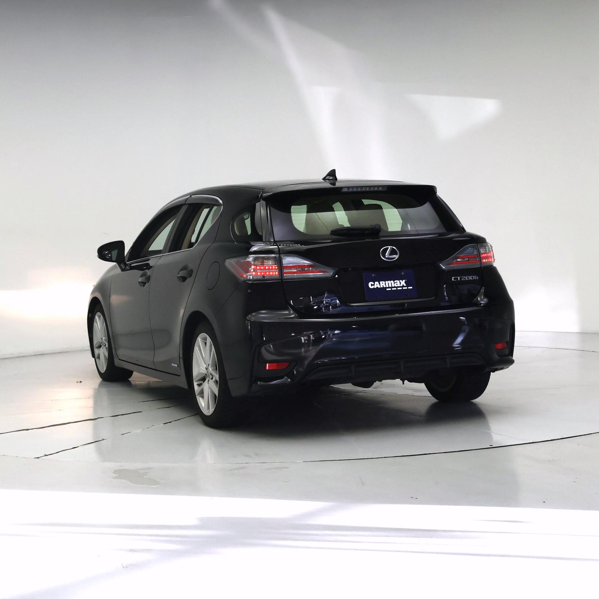 Thumbnail: 2016 Lexus CT - 2