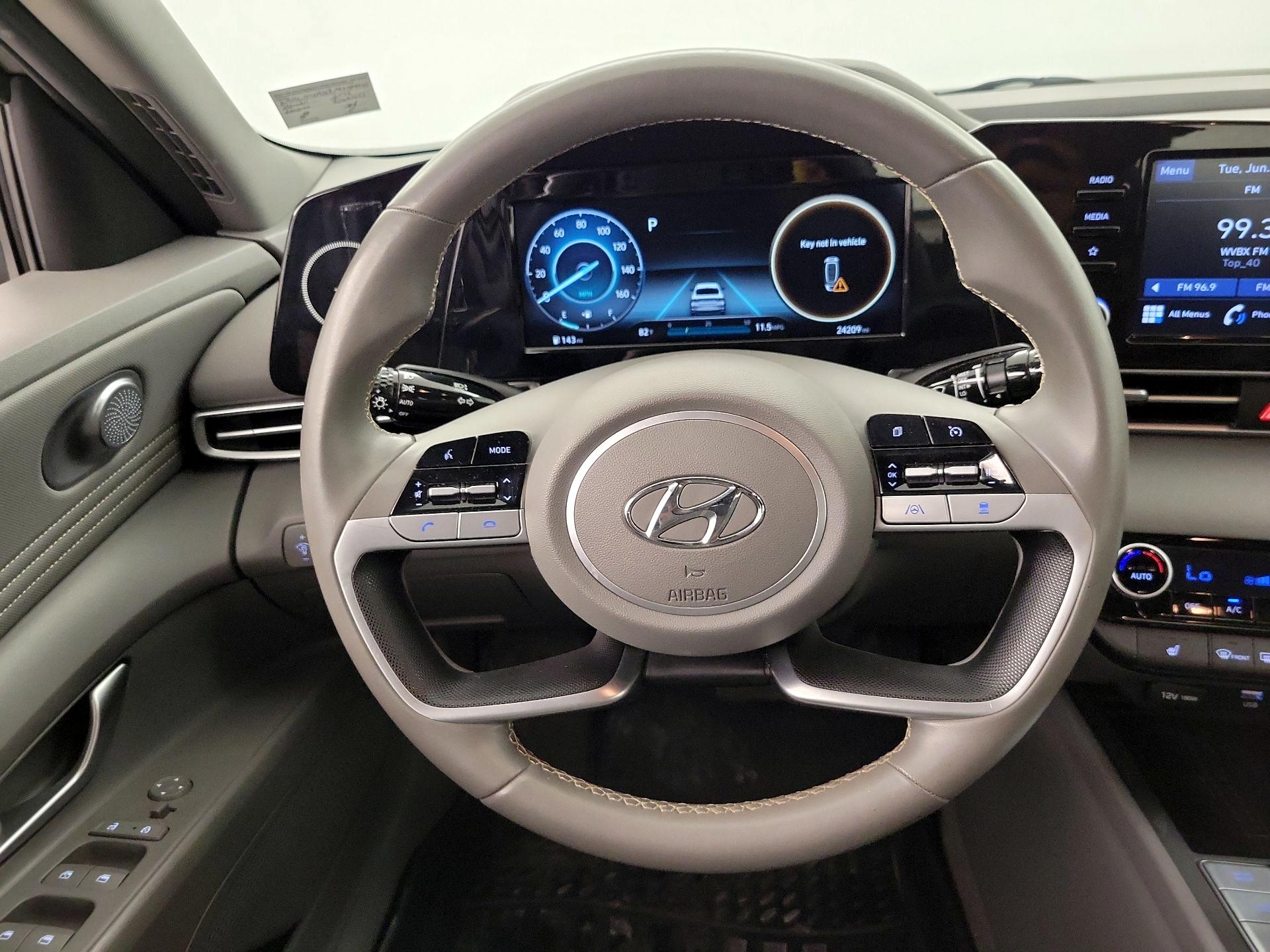 Thumbnail: 2021 Hyundai Elantra - 10