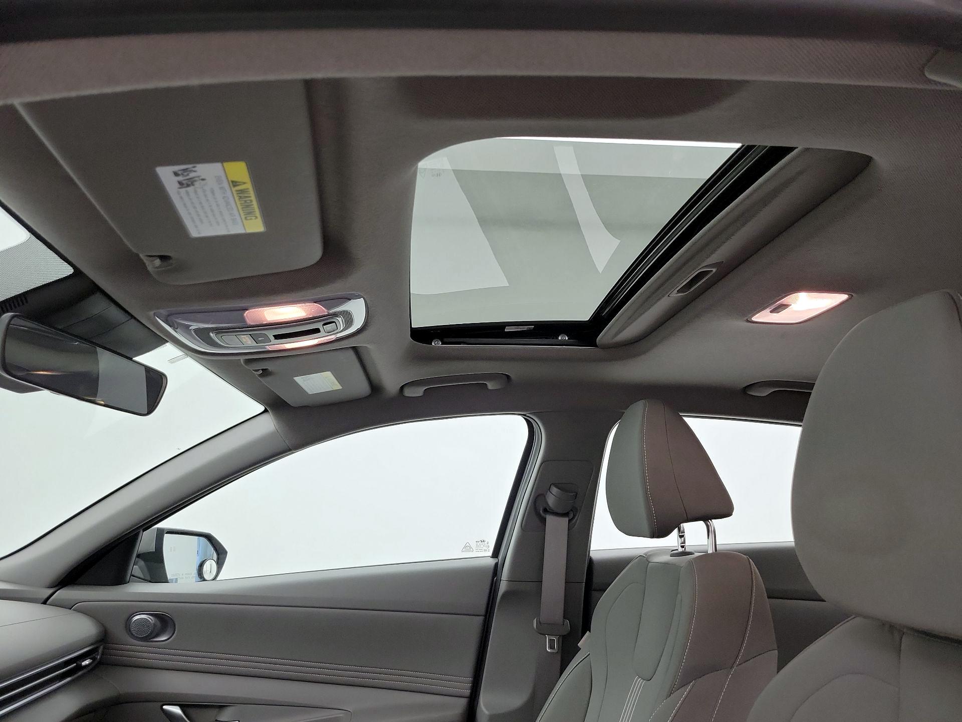 Thumbnail: 2021 Hyundai Elantra - 19