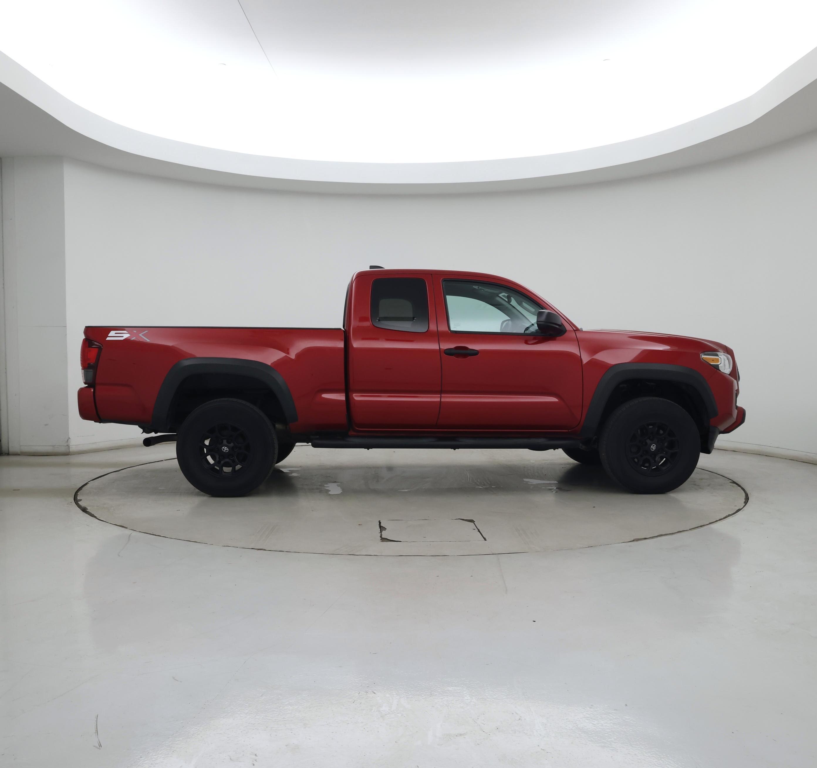 Thumbnail: 2021 Toyota Tacoma - 7