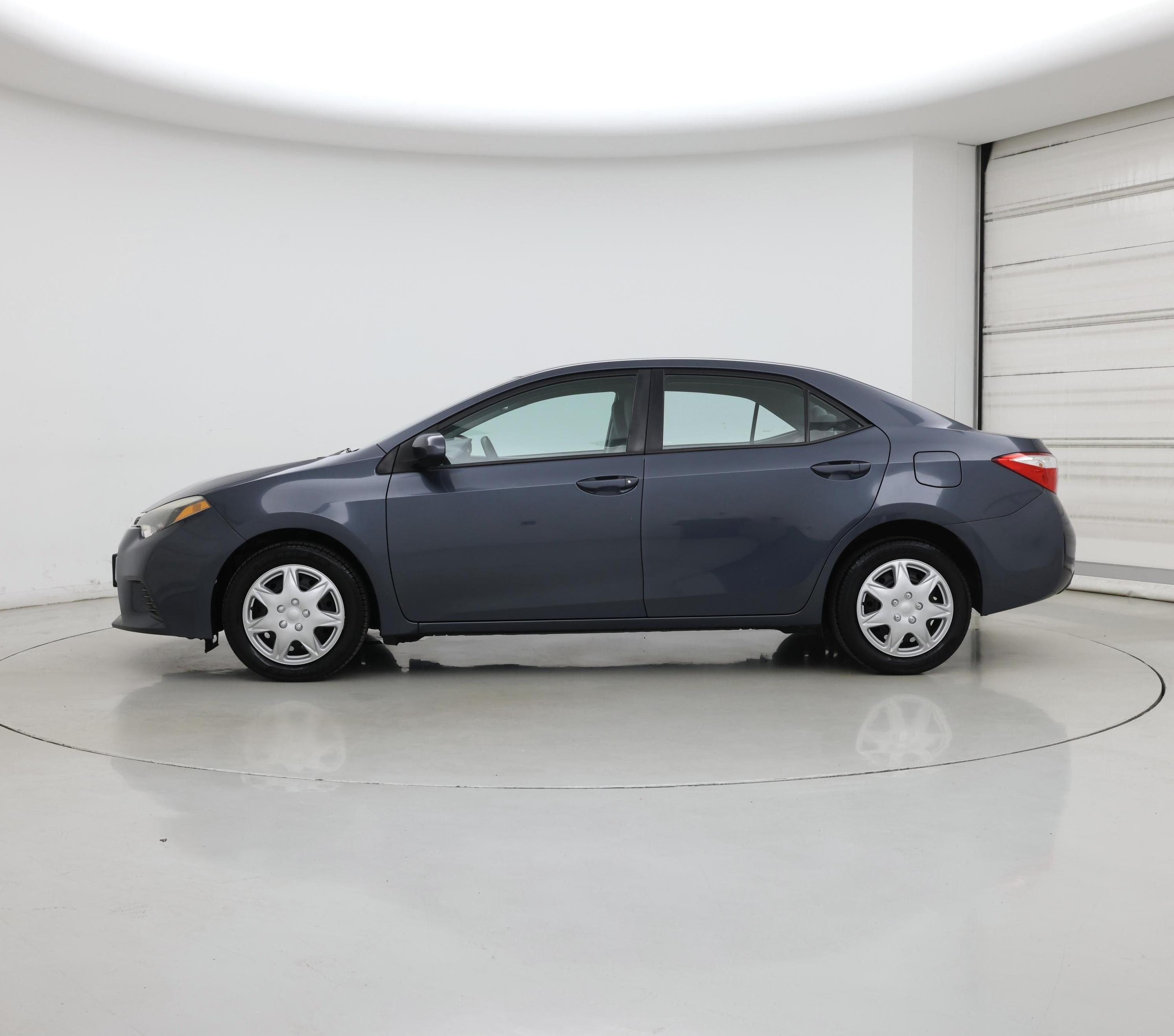 Thumbnail: 2015 Toyota Corolla - 3
