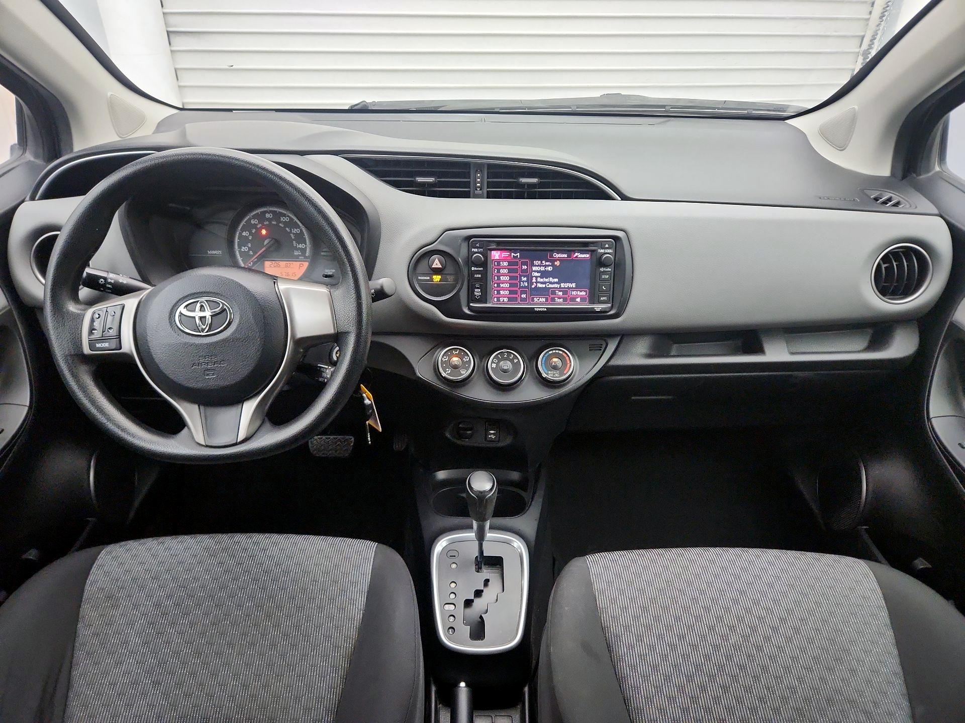 Thumbnail: 2015 Toyota Yaris - 9