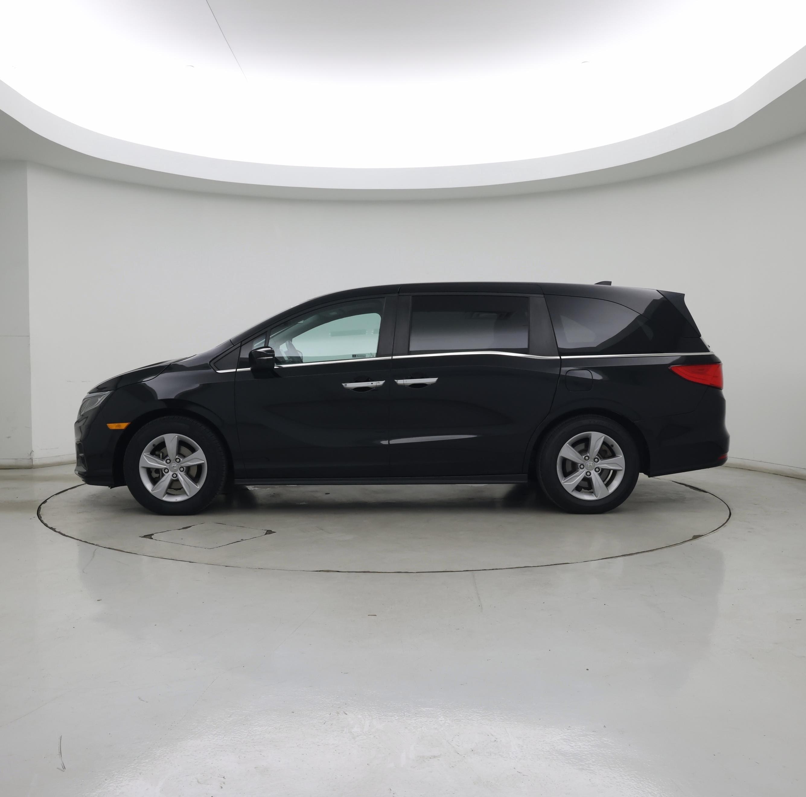 Thumbnail: 2019 Honda Odyssey - 3