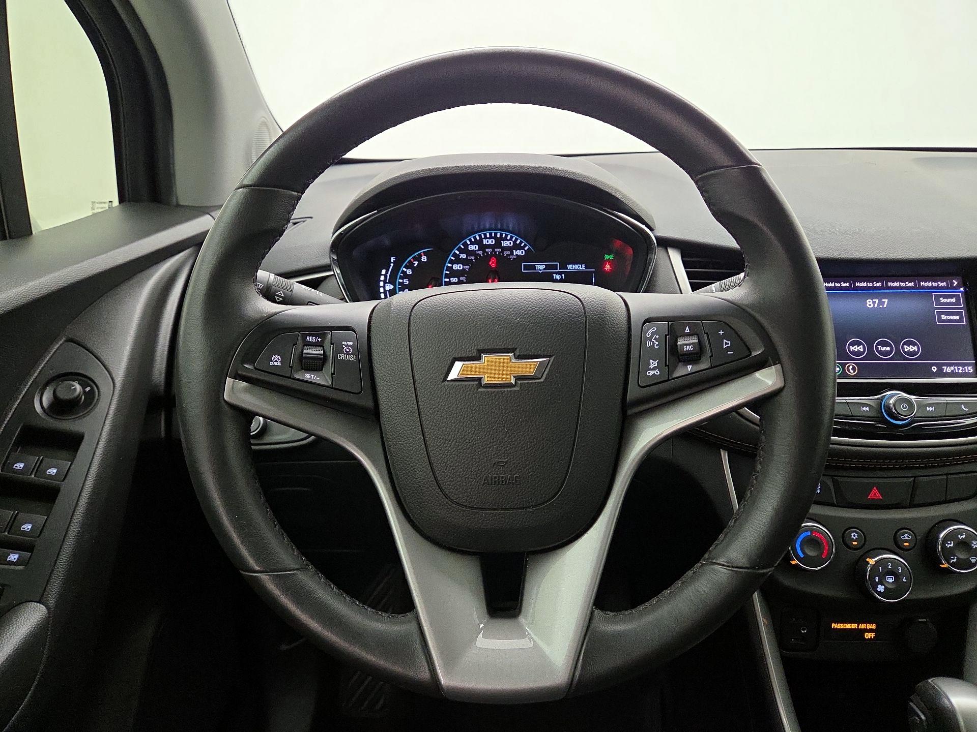 Thumbnail: 2020 Chevrolet Trax - 10