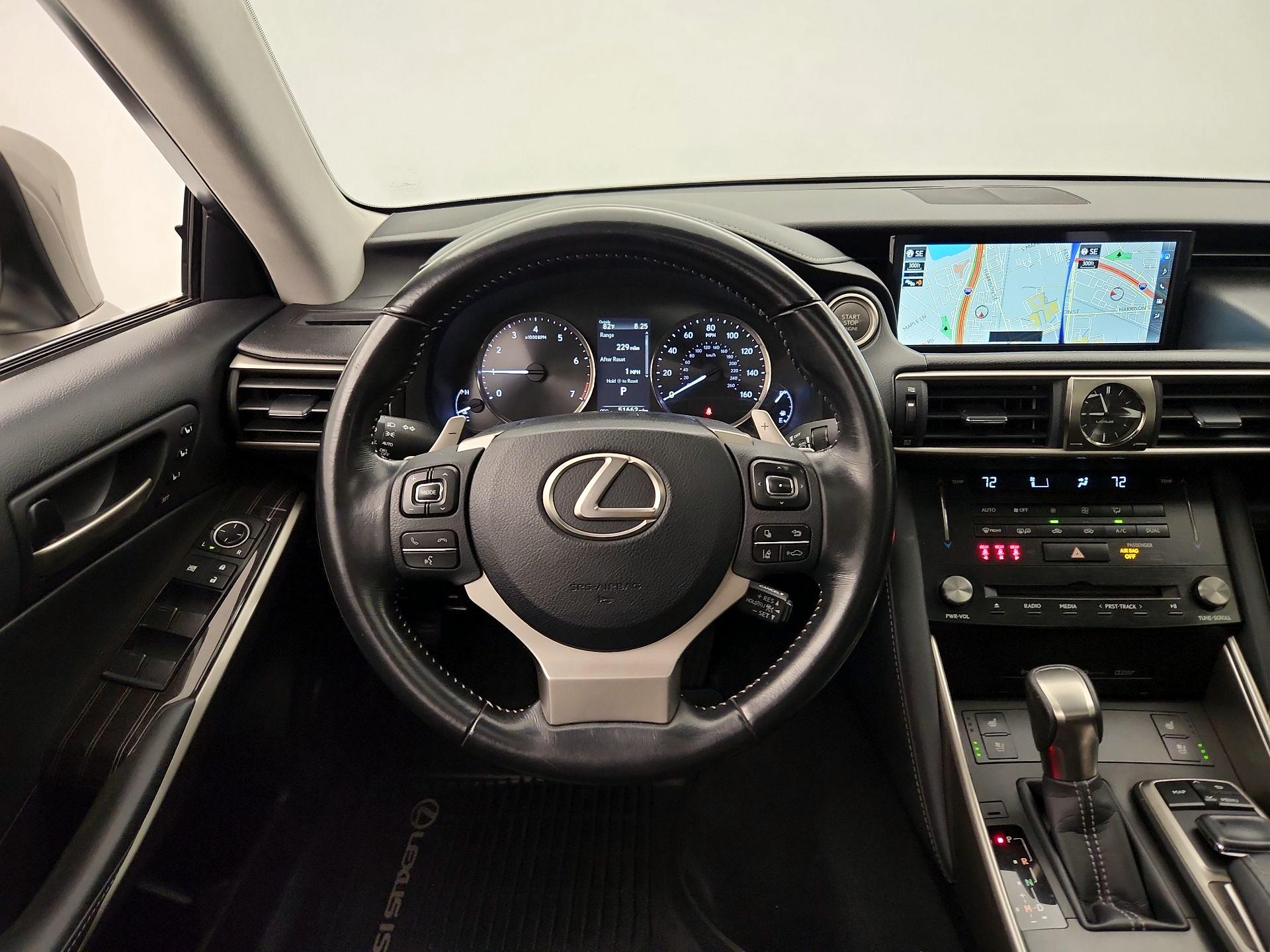 Thumbnail: 2017 Lexus IS - 10