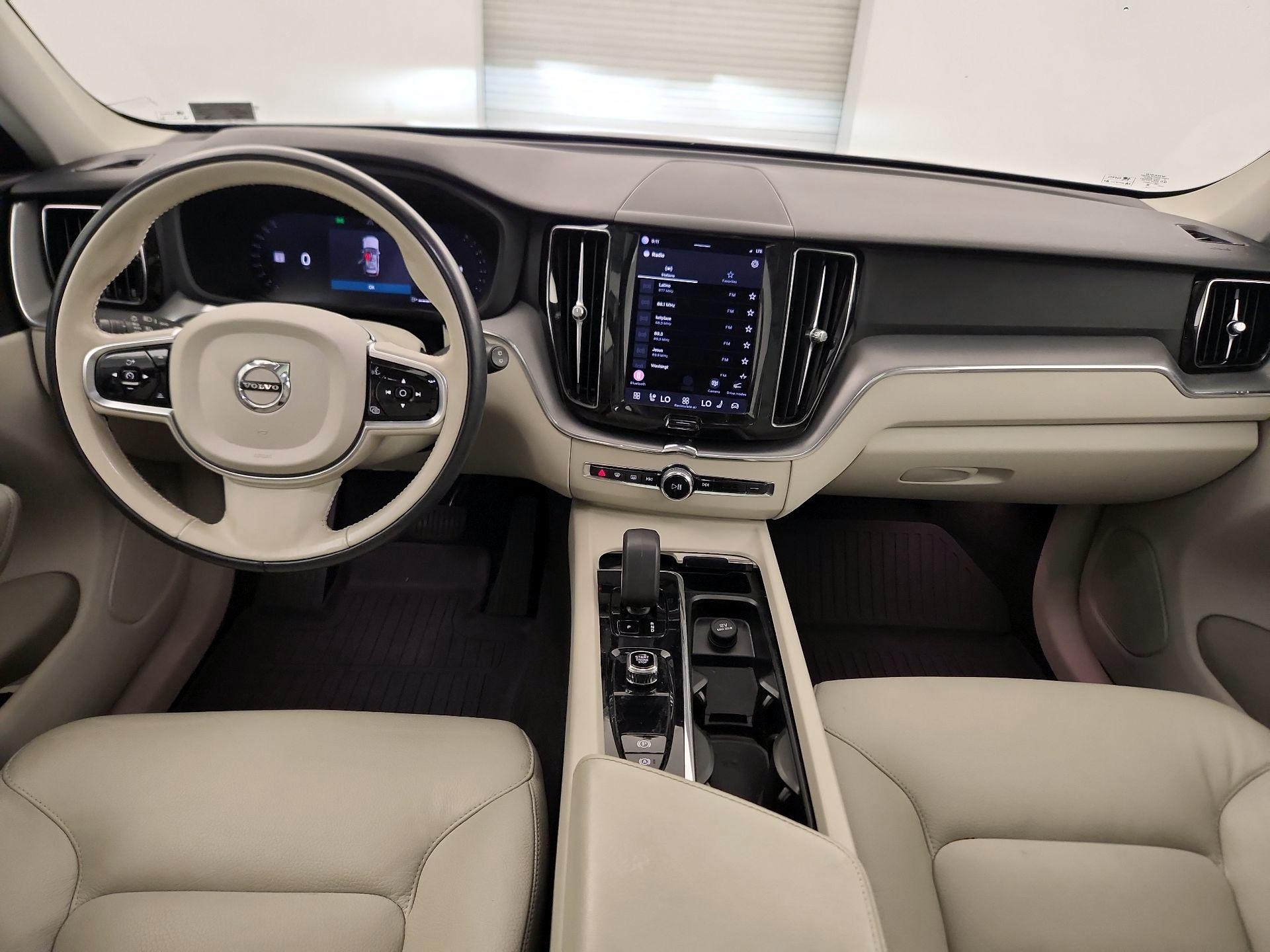 Thumbnail: 2023 Volvo XC60 - 9