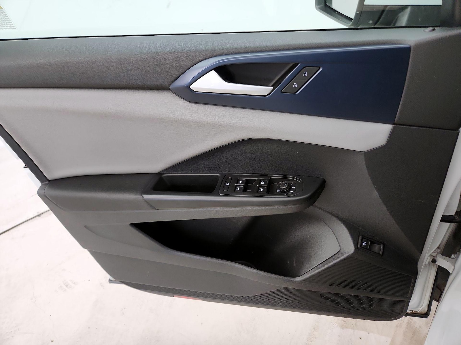 2022 Volkswagen Taos SE - Photo 13
