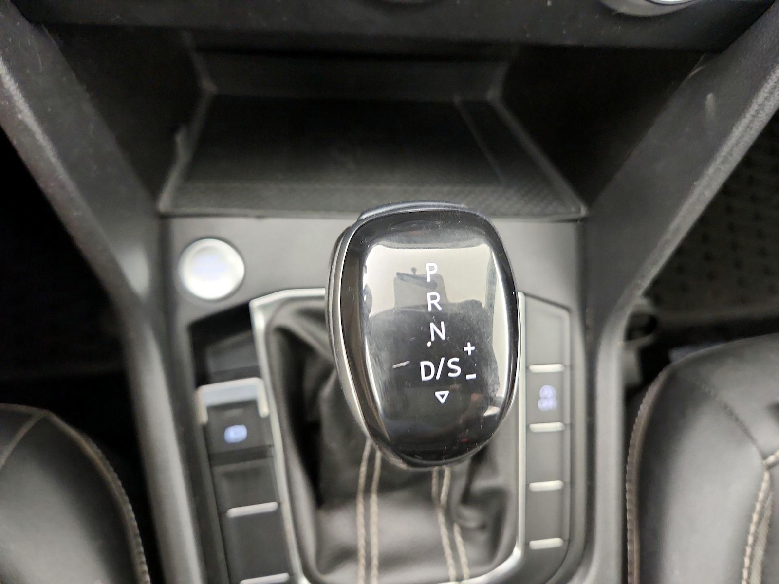 2022 Volkswagen Taos SE - Photo 18