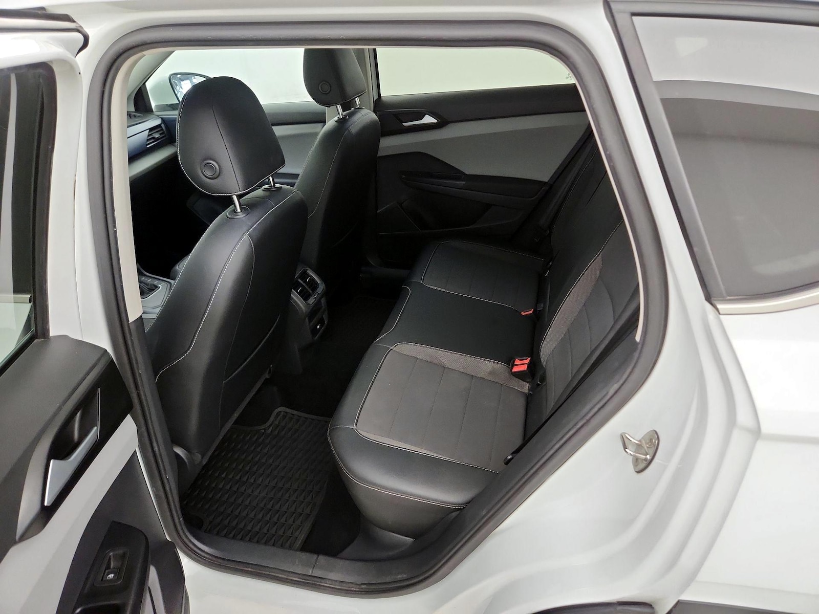 2022 Volkswagen Taos SE - Photo 21