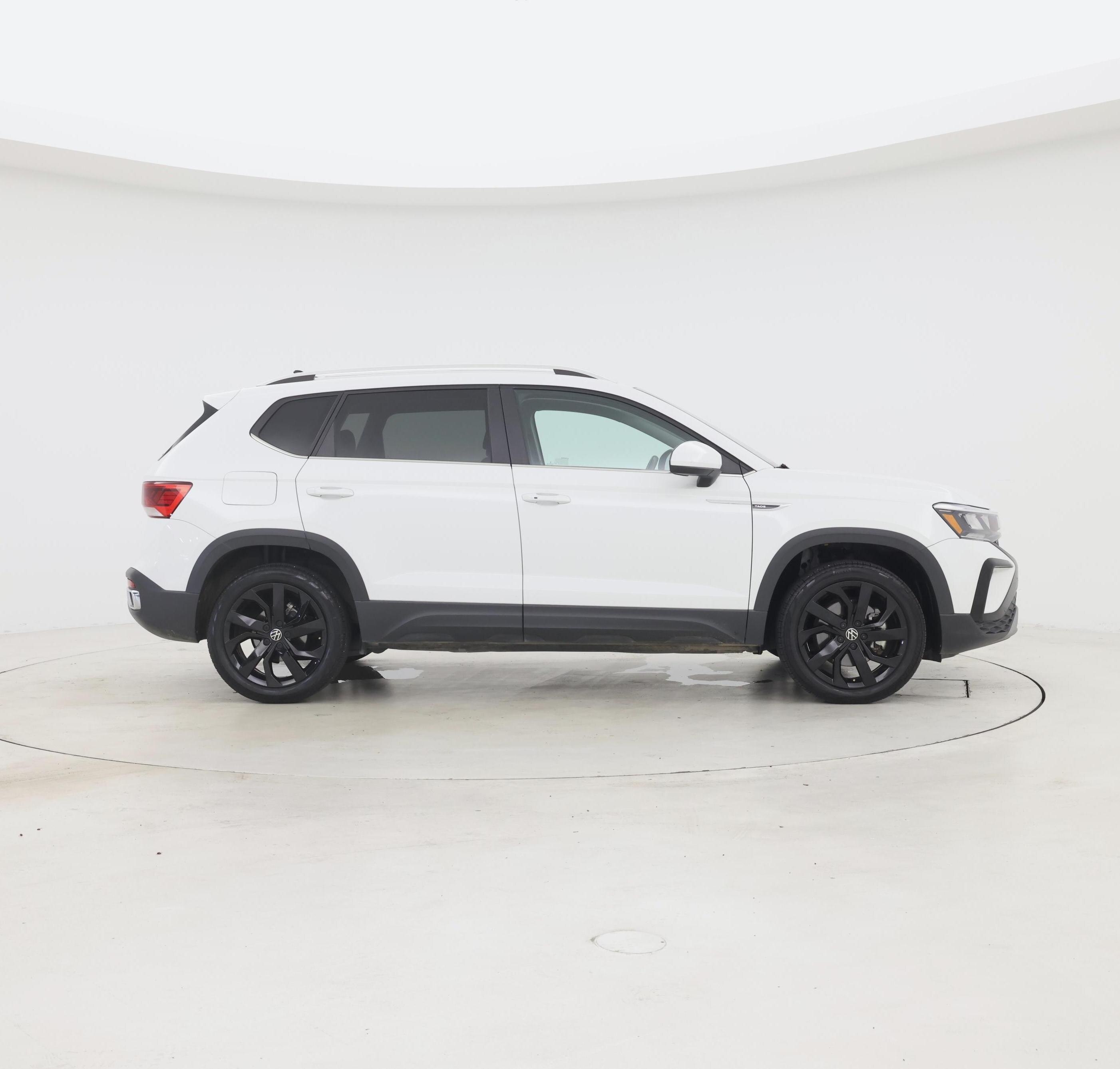 Thumbnail: 2022 Volkswagen Taos - 7