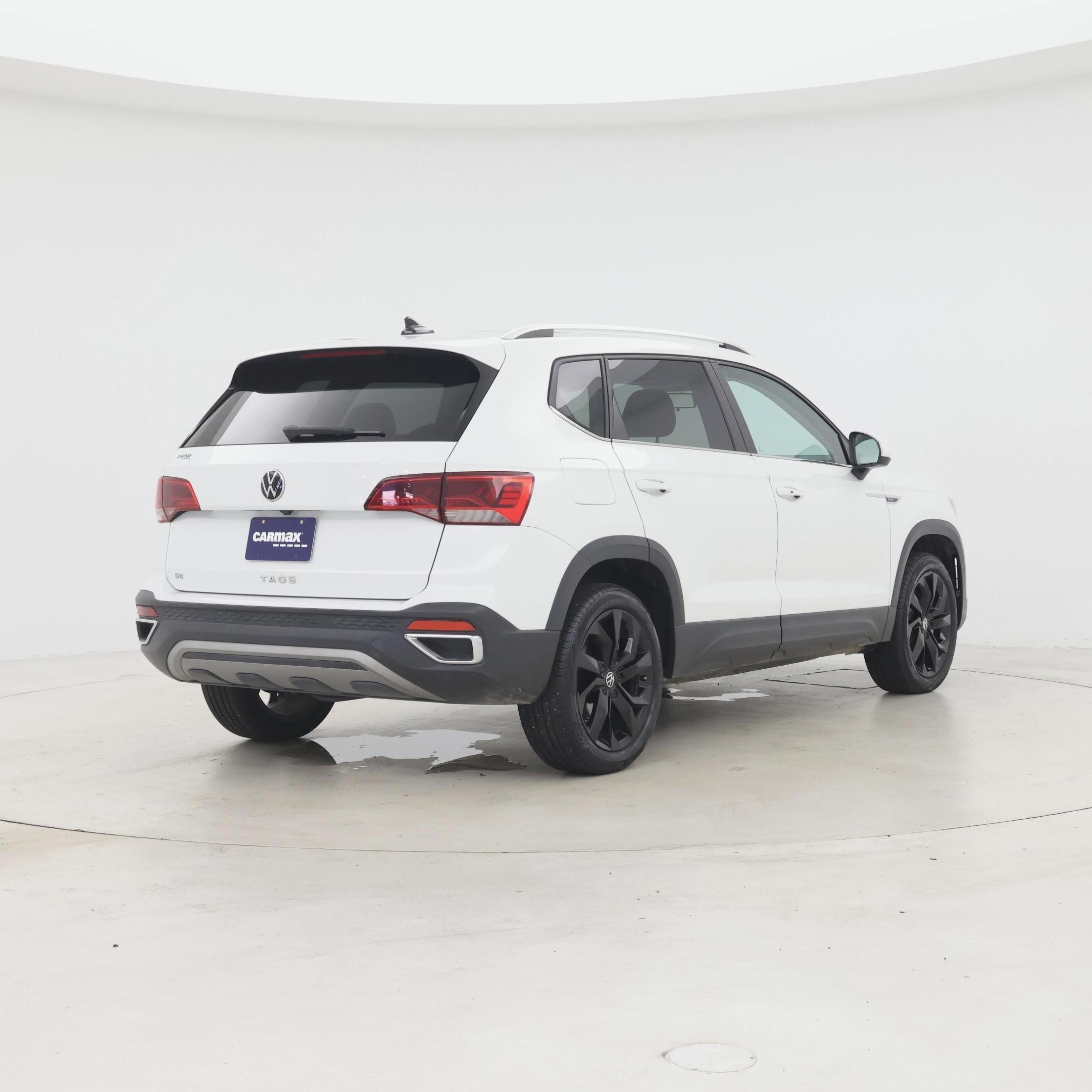 Thumbnail: 2022 Volkswagen Taos - 8