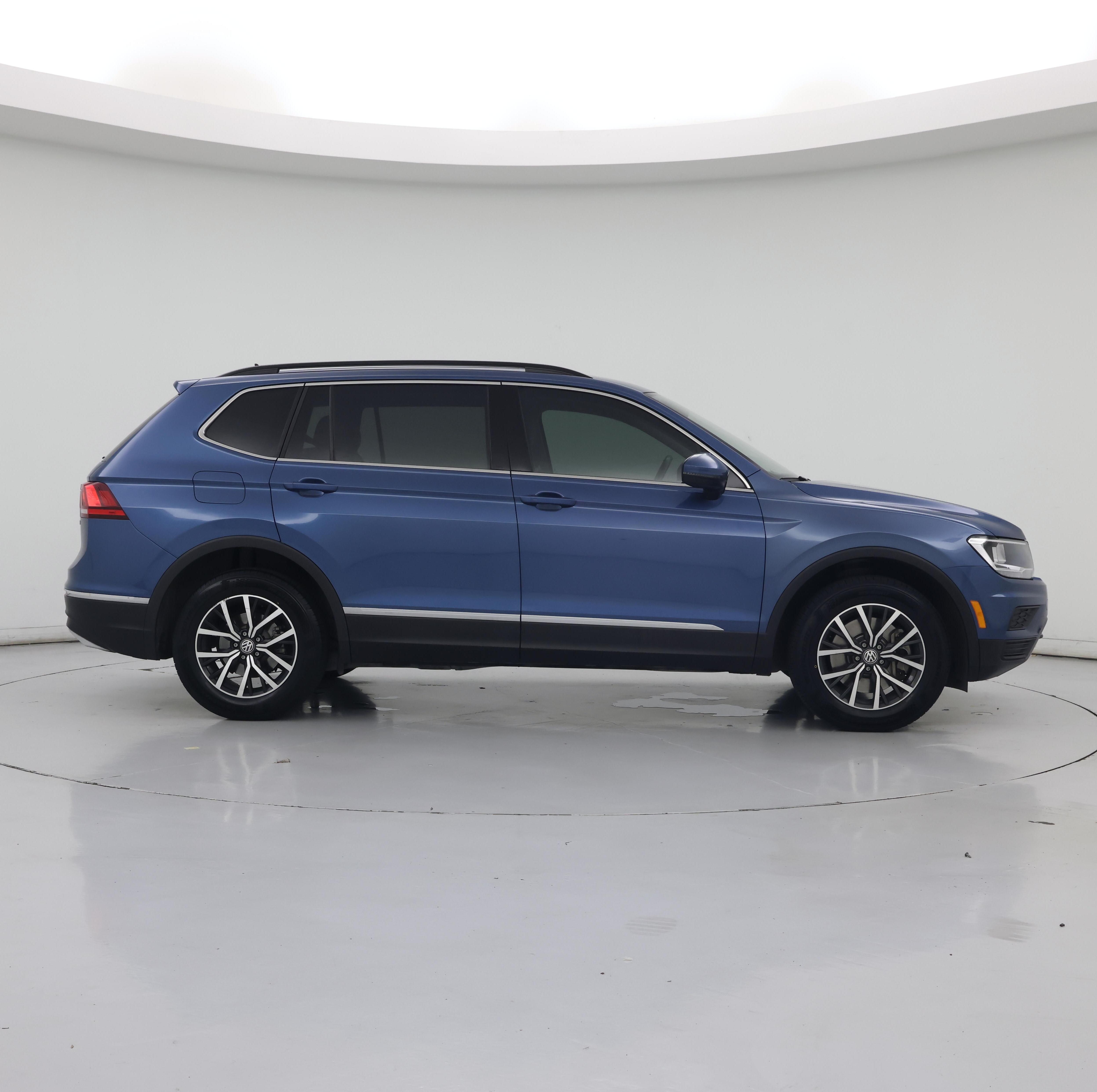 Thumbnail: 2018 Volkswagen Tiguan - 7
