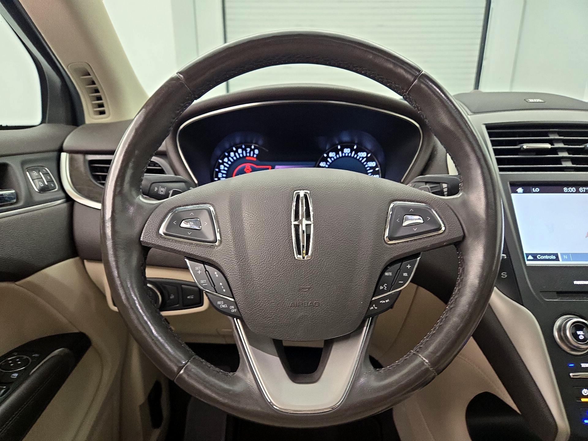 Thumbnail: 2019 Lincoln MKC - 10