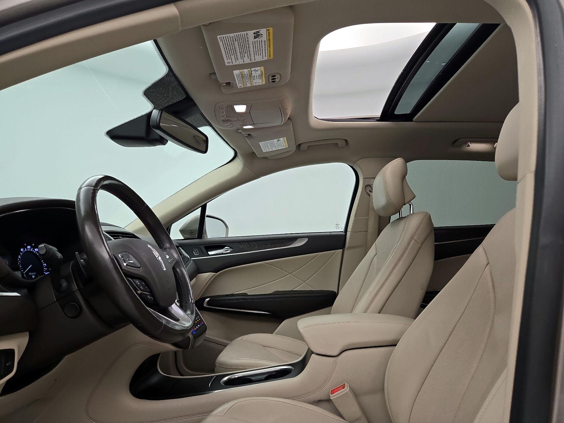 Thumbnail: 2019 Lincoln MKC - 20