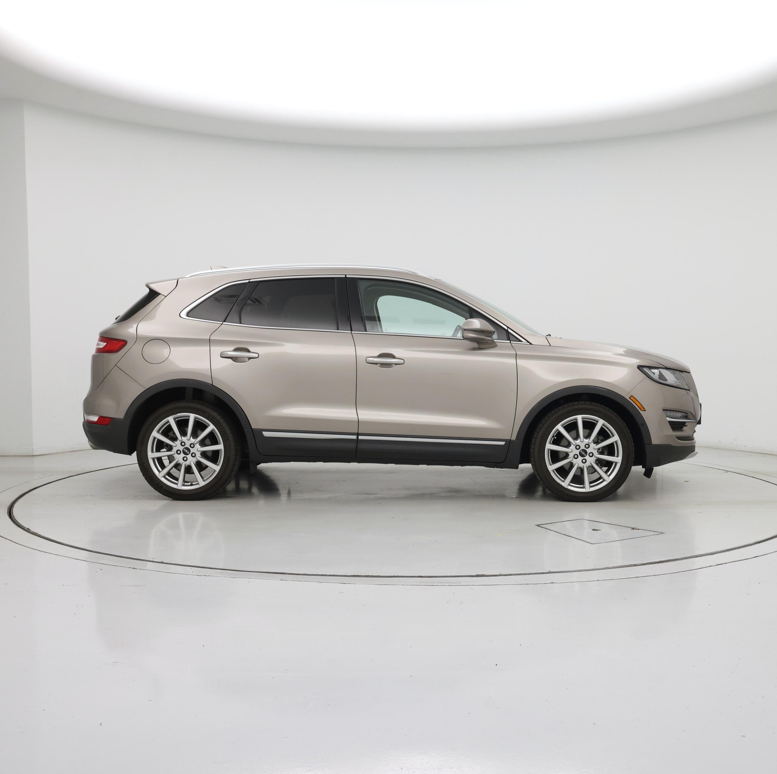 Thumbnail: 2019 Lincoln MKC - 7