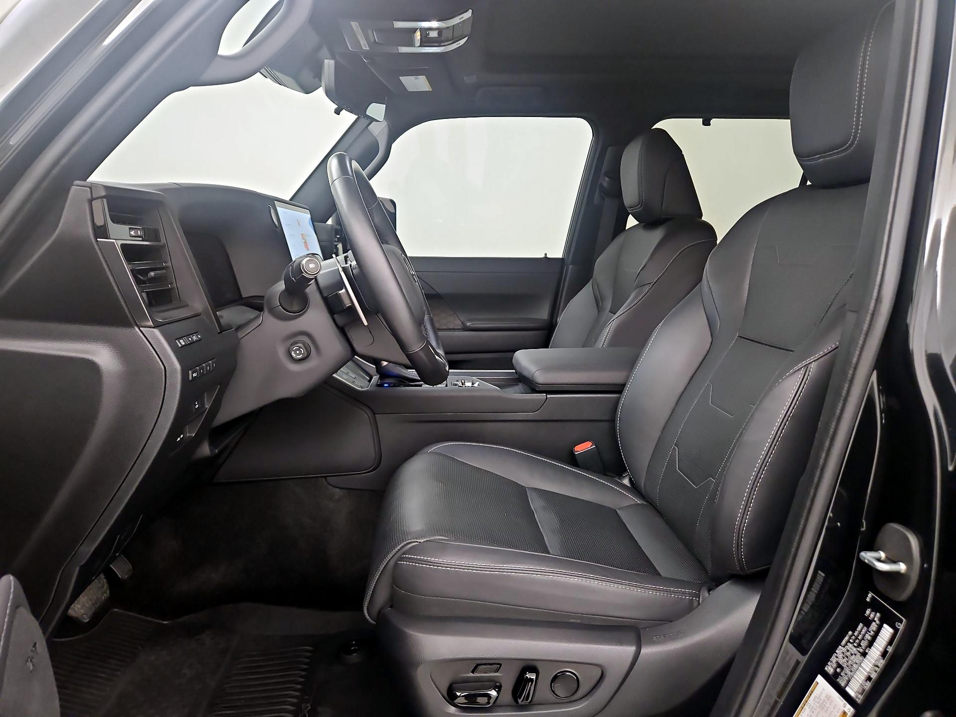Thumbnail: 2024 Lexus GX - 11