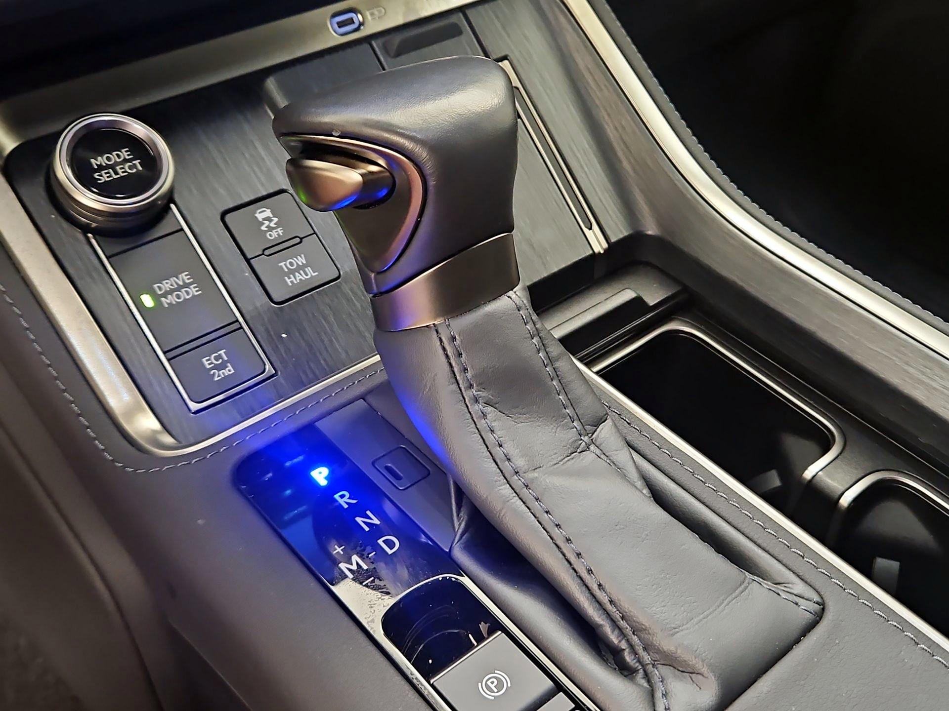 Thumbnail: 2024 Lexus GX - 17