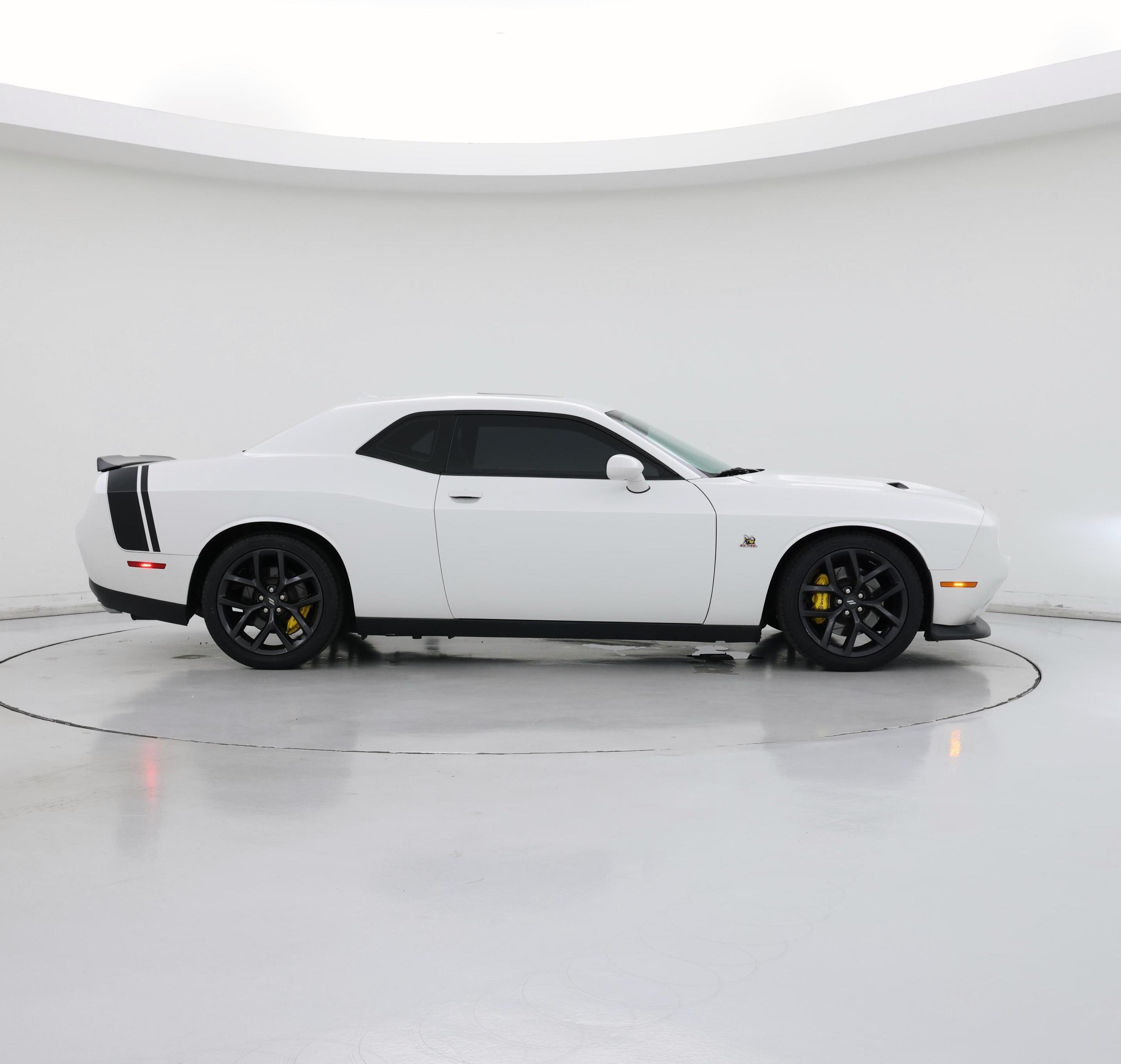 Thumbnail: 2015 Dodge Challenger - 7